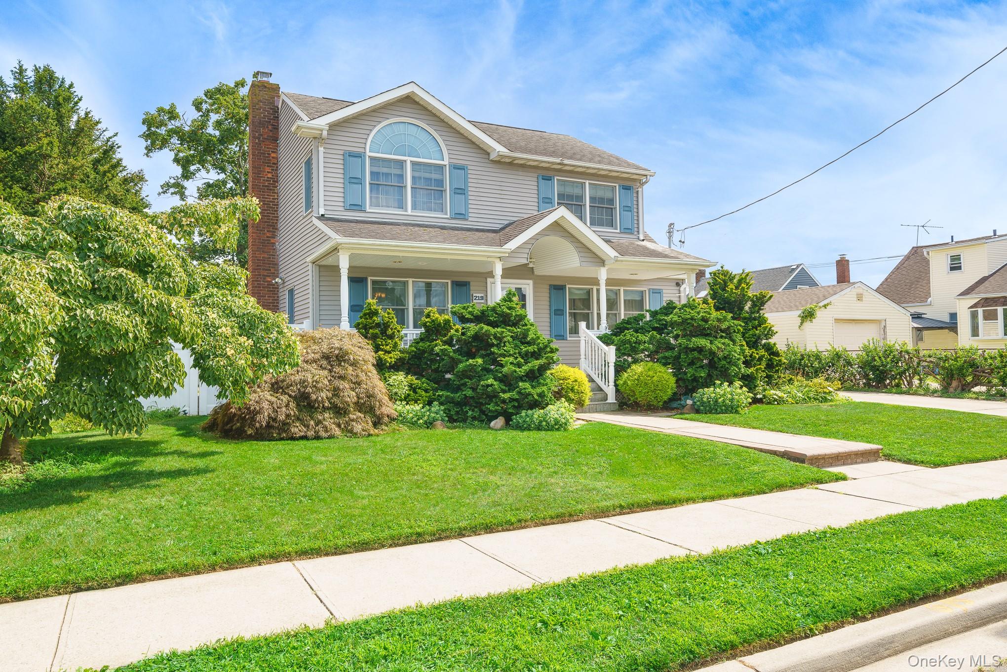 2nd image of 219 Leonard St, Hempstead, NY 11710 | MLS# 1035751