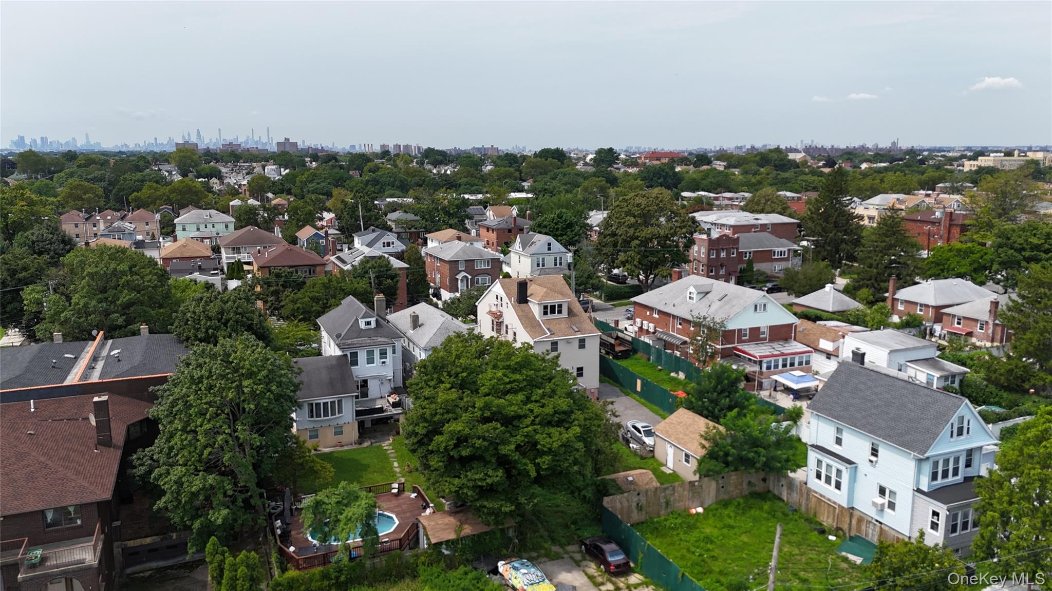 41st image of 822 Dean Ave, New York, NY 10465 | MLS# 1035762