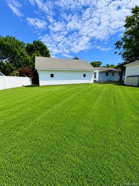 4th image of 33 Cleveland St, Brookhaven, NY 11772 | MLS# 1035783