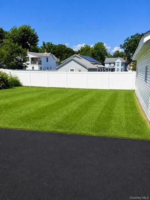 5th image of 33 Cleveland St, Brookhaven, NY 11772 | MLS# 1035783