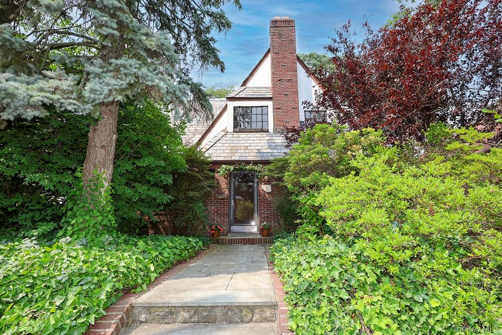 1st image of 8654 Somerset Ave, New York, NY 11432 | MLS# 1035895