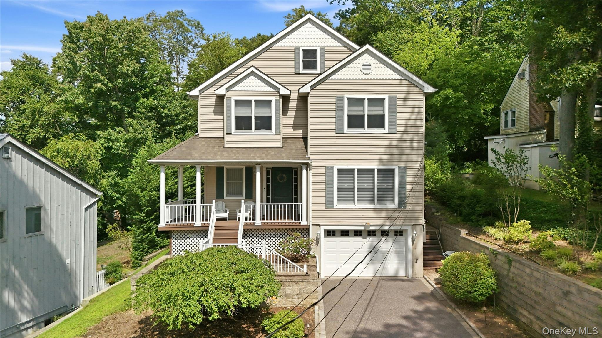 1st image of 7 Cotswold Dr, Huntington, NY 11721 | MLS# 1035898