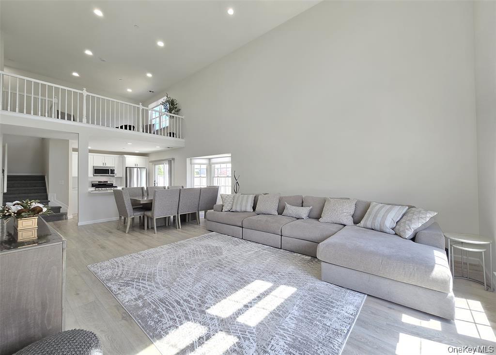 3rd image of 5 Charley Ln, Brookhaven, NY 11953 | MLS# 1035934