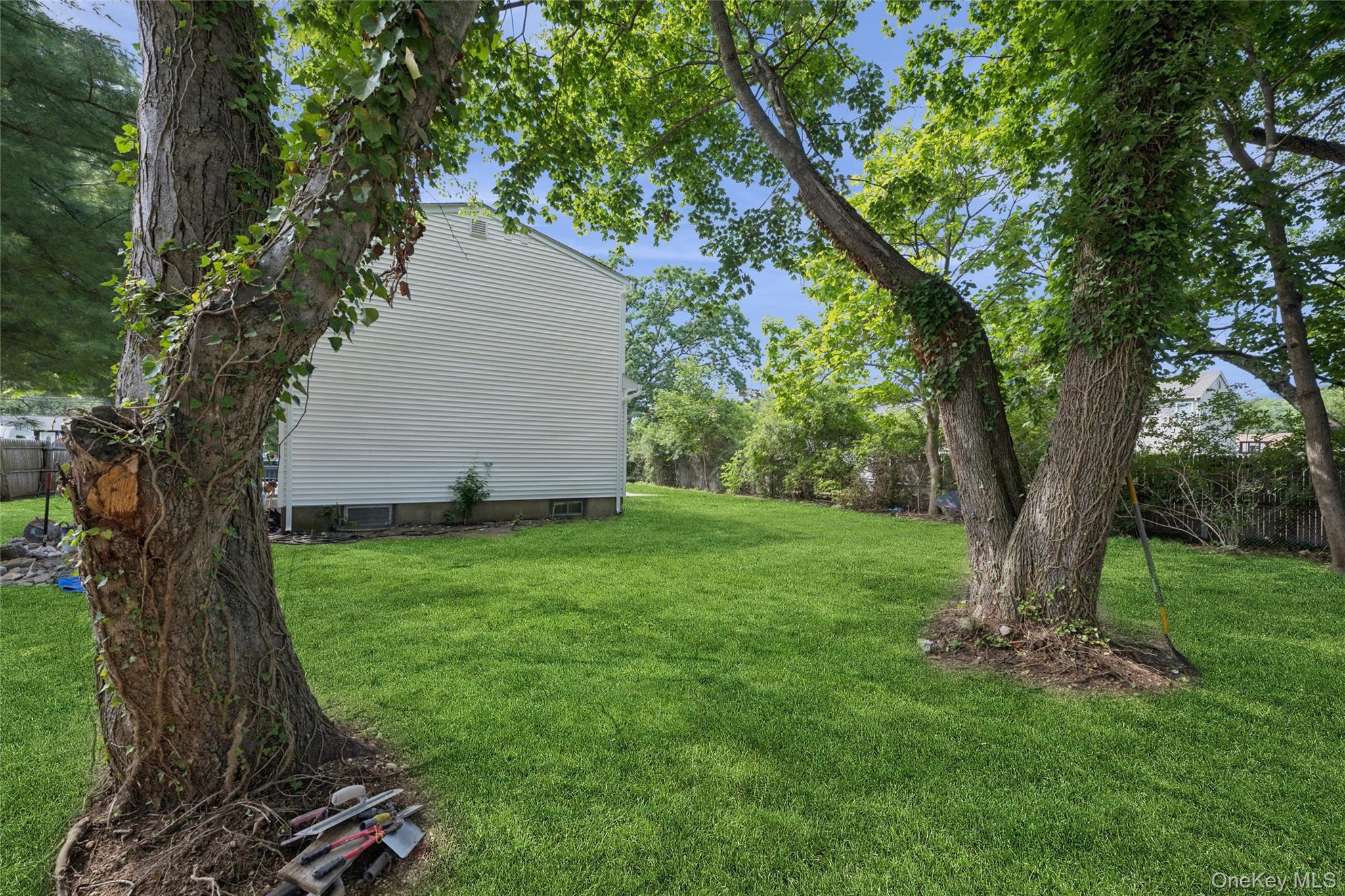 30th image of 1223 Udall Rd, Islip, NY 11706 | MLS# 1035969