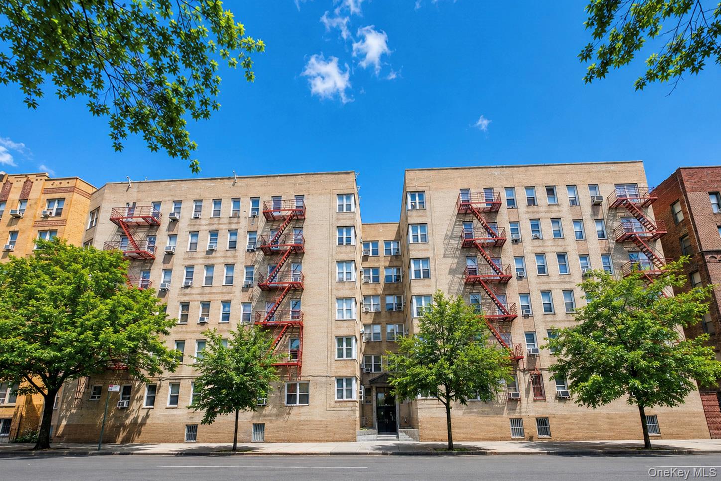 2nd image of 2160 Bronx Park E #1F, New York, NY 10462 | MLS# 1035990