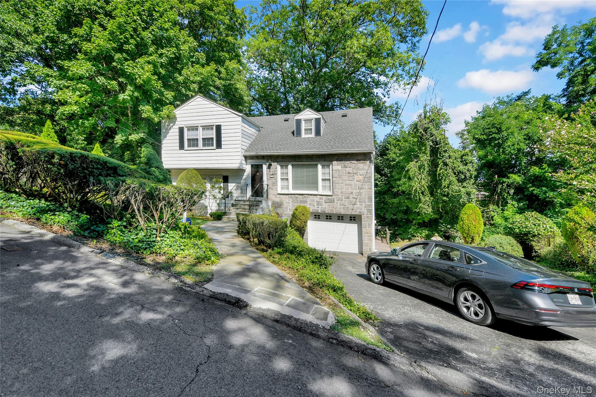 3rd image of 38 Stockbridge Rd, Yonkers, NY 10710 | MLS# 1036000