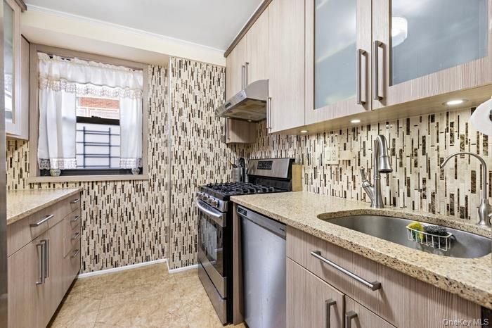 5th image of 61-35 98Th Street #15E, New York, NY 11374 | MLS# 1036019