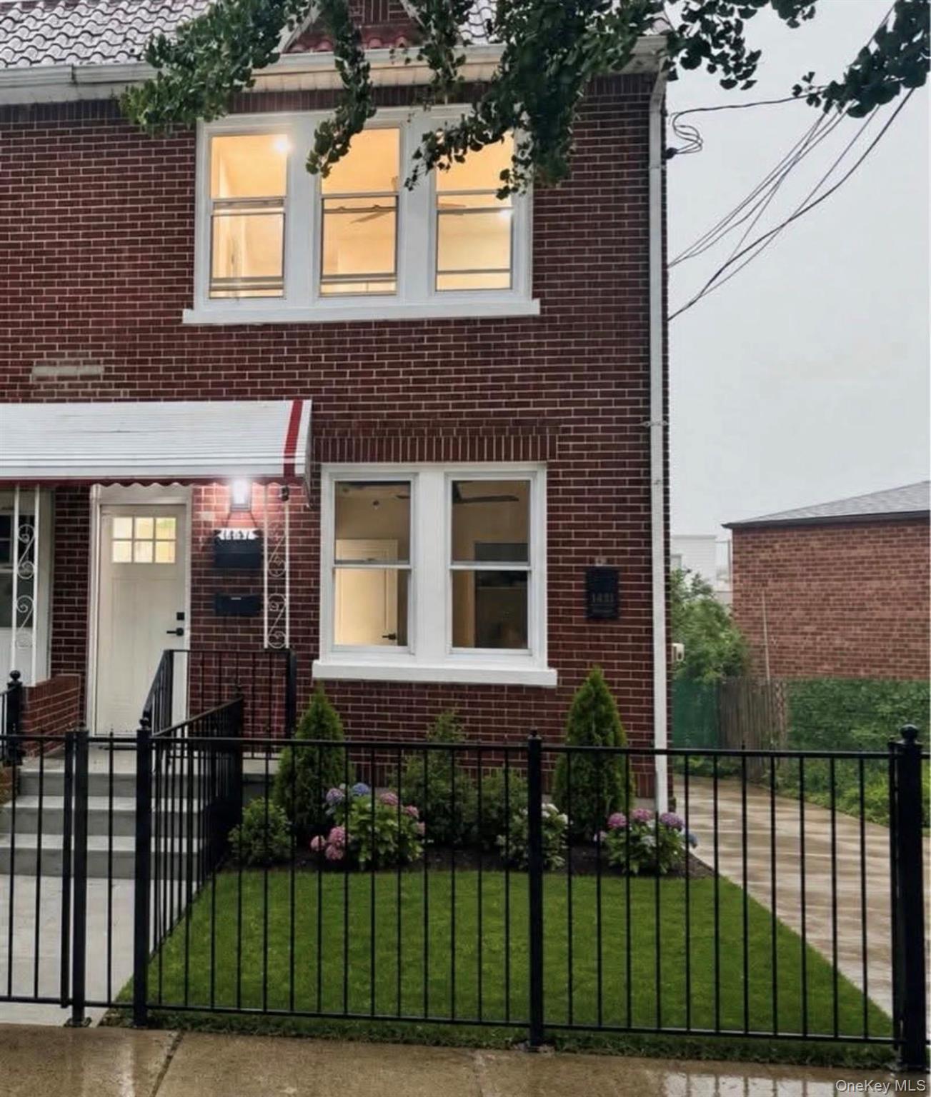 3rd image of 1431 Merry Ave, New York, NY 10461 | MLS# 1036062