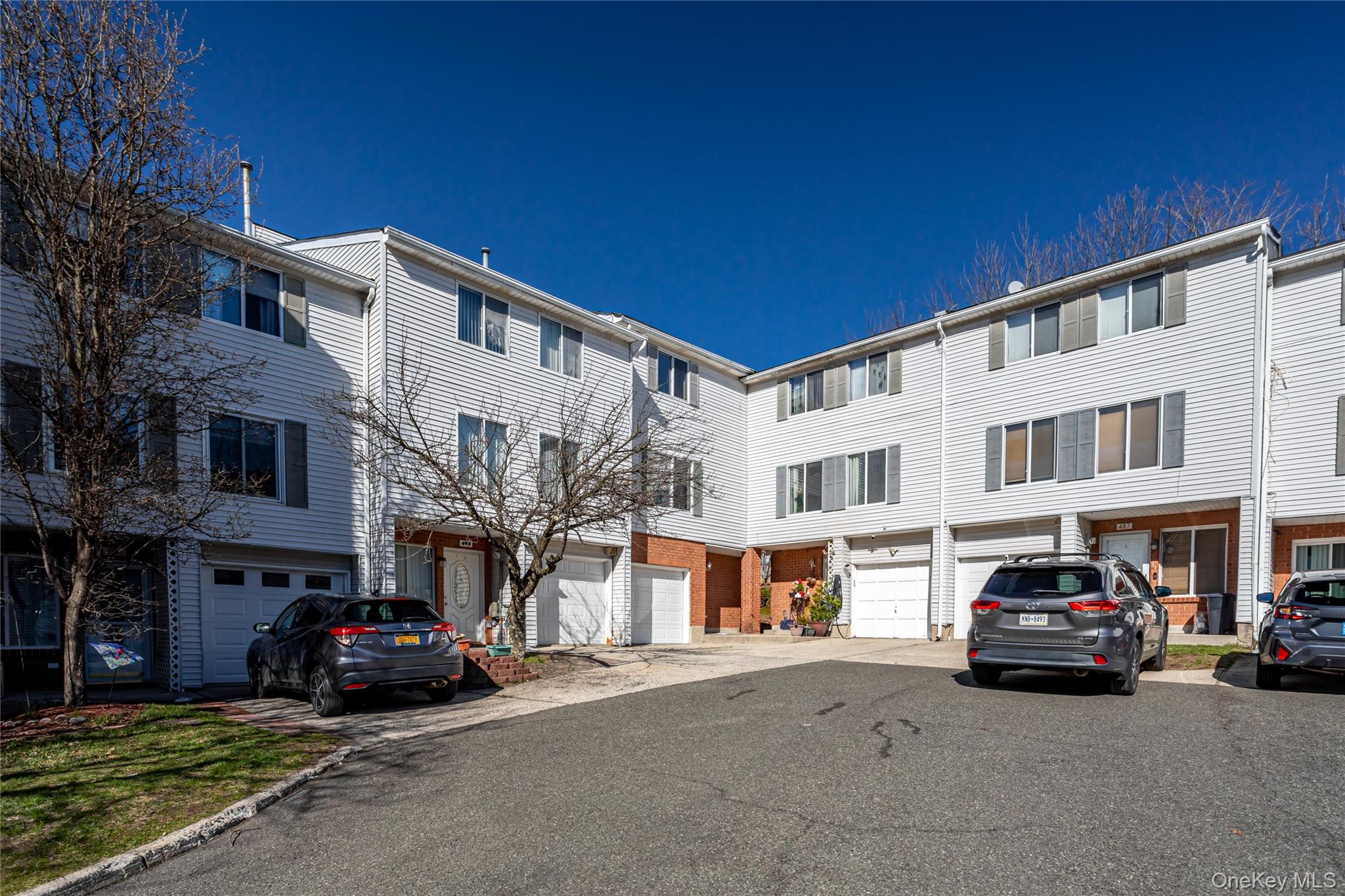 2nd image of 491 Ilyssa Wy, New York, NY 10312 | MLS# 1036097