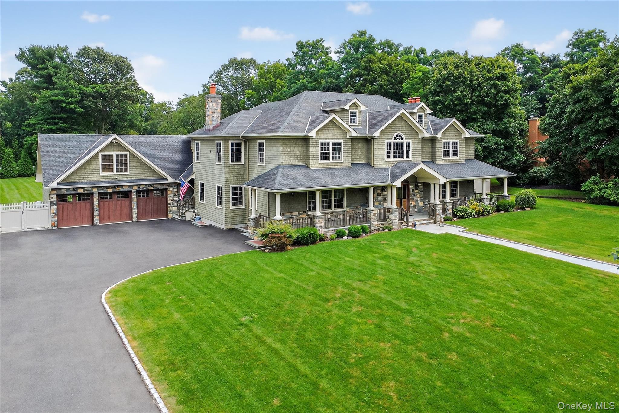 49th image of 23 Gloria Ln, Huntington, NY 11743 | MLS# 1036110