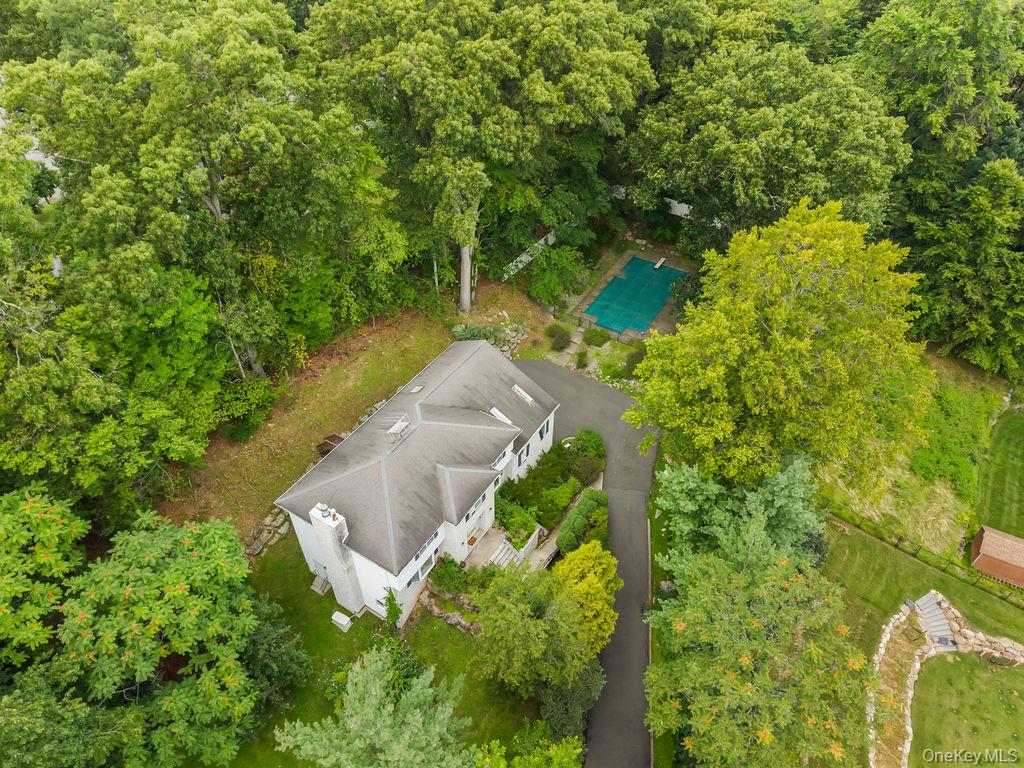 2nd image of 10 Ash Ct, Clarkstown, NY 10956 | MLS# 1036117
