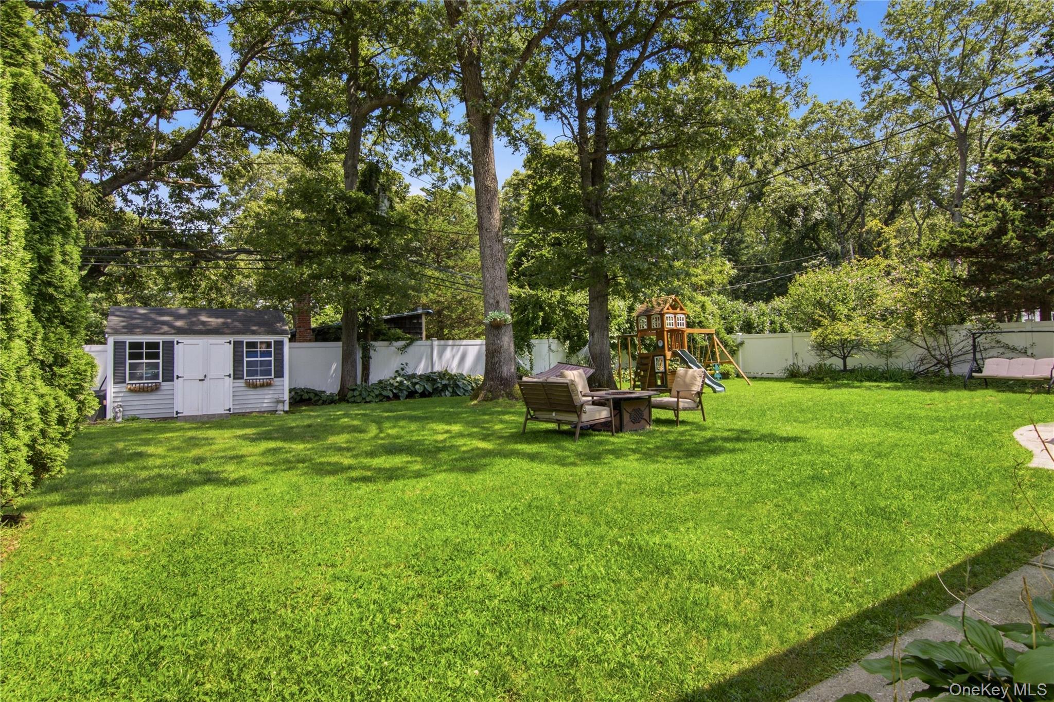 23rd image of 1 Wenmore Ct, Smithtown, NY 11725 | MLS# 1036130