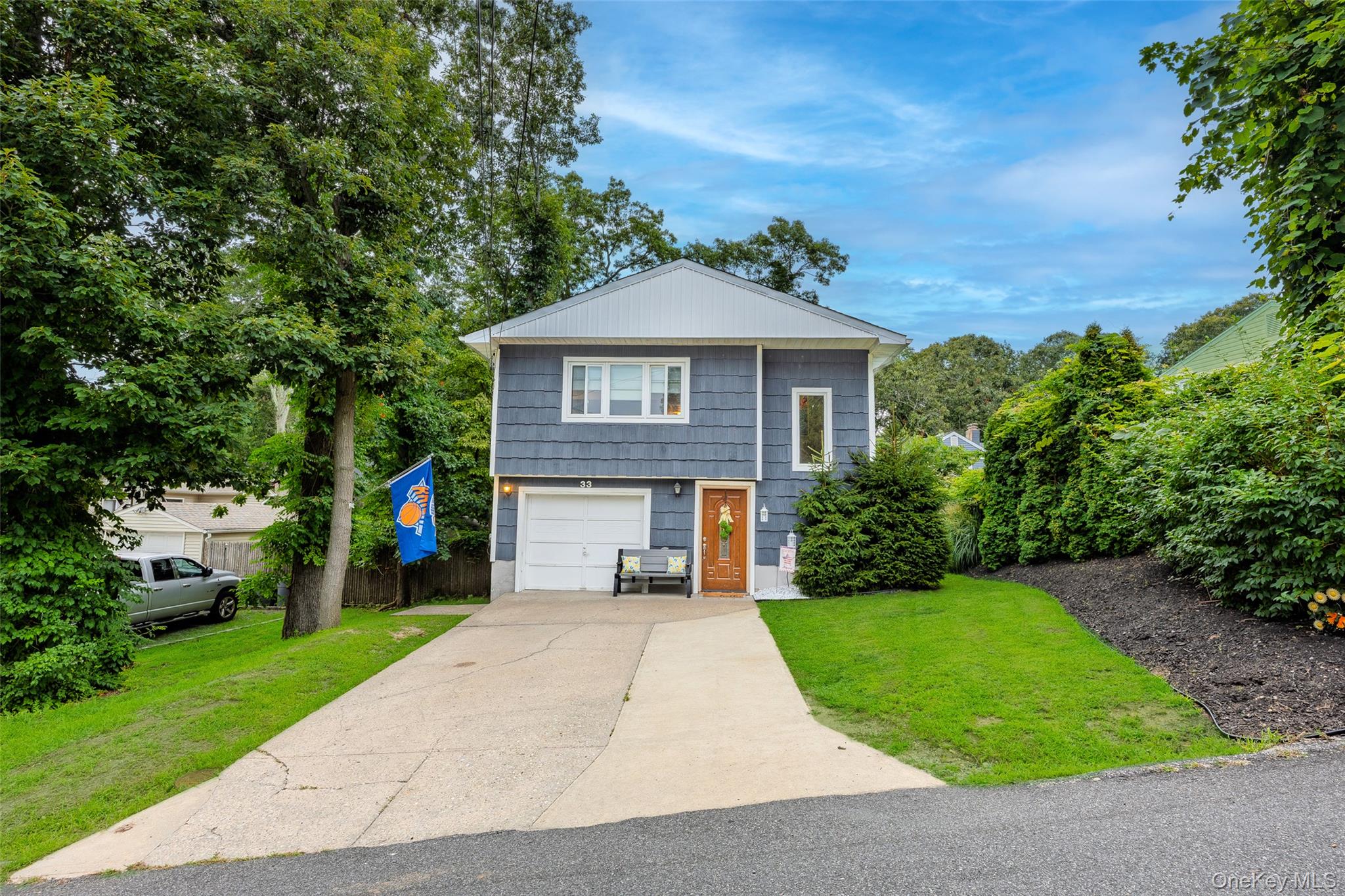 1st image of 33 Manhasset Rd, Brookhaven, NY 11789 | MLS# 1036132