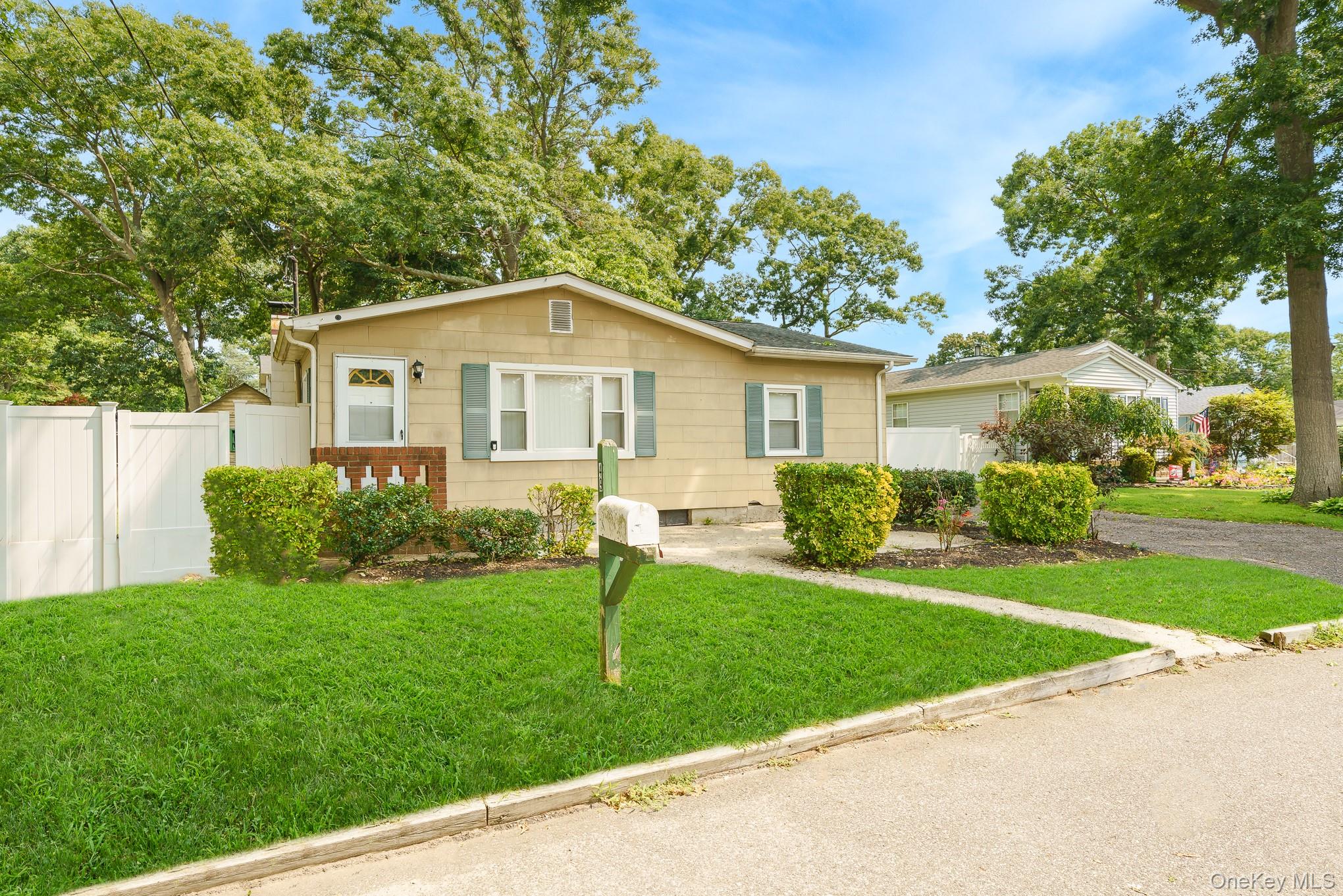 3rd image of 49 Salem St, Brookhaven, NY 11772 | MLS# 1036195