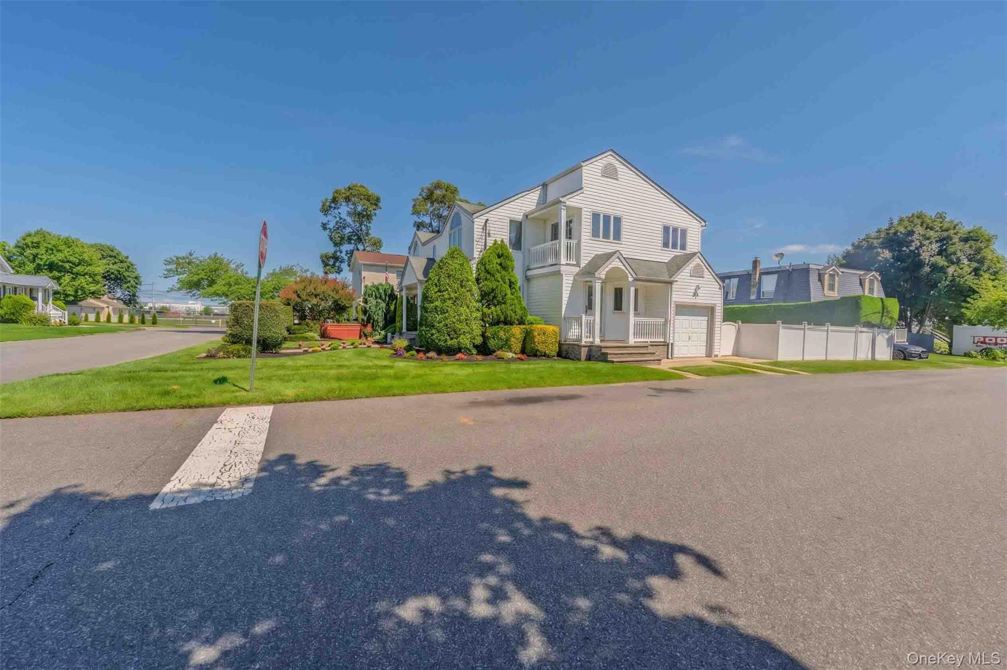 45th image of 484 Washington Ave, Babylon, NY 11757 | MLS# 1036260