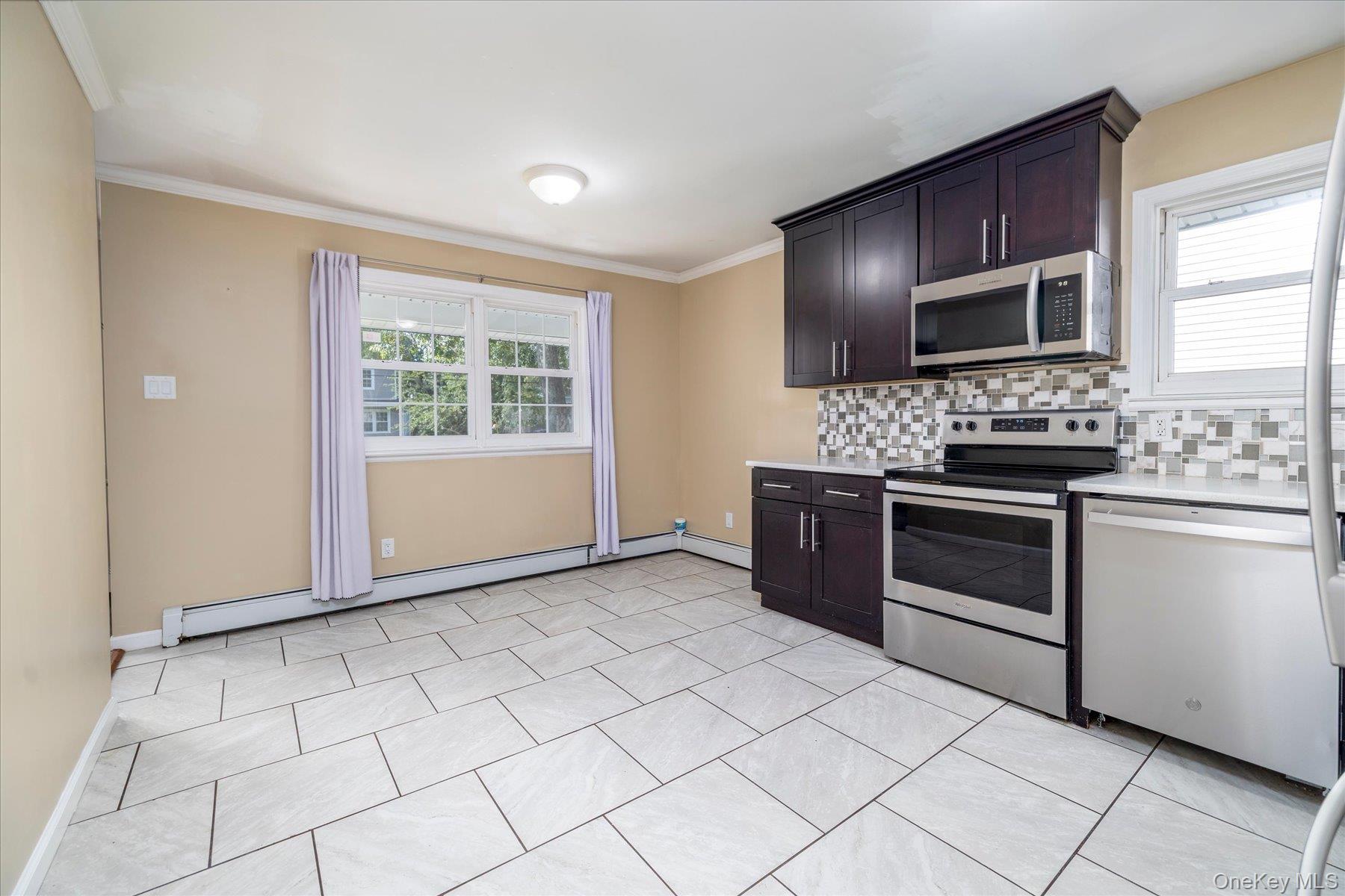 5th image of 9 Robinson Dr, Brookhaven, NY 11967 | MLS# 1036276