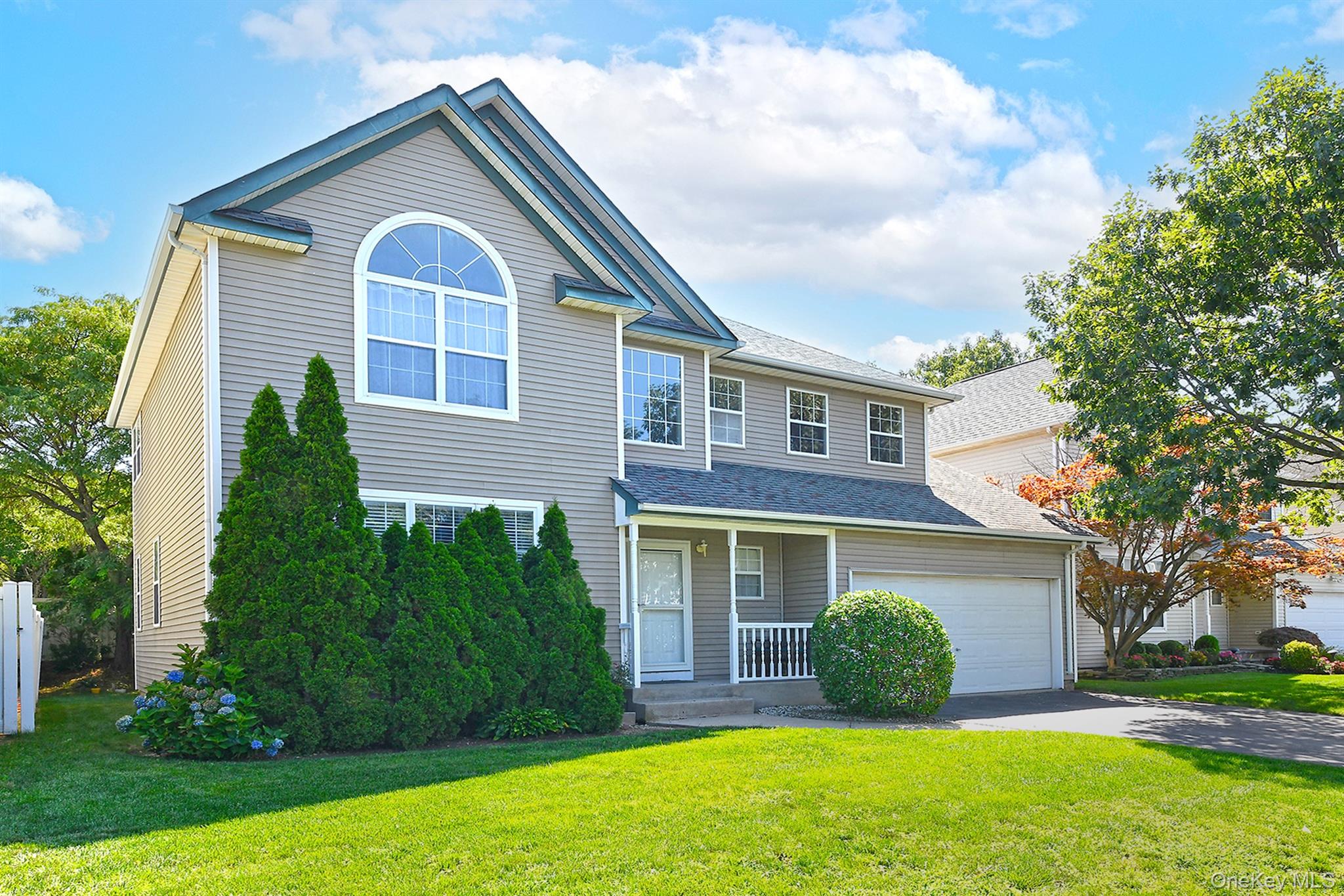 4th image of 196 Cranberry Ct, Huntington, NY 11747 | MLS# 1036299