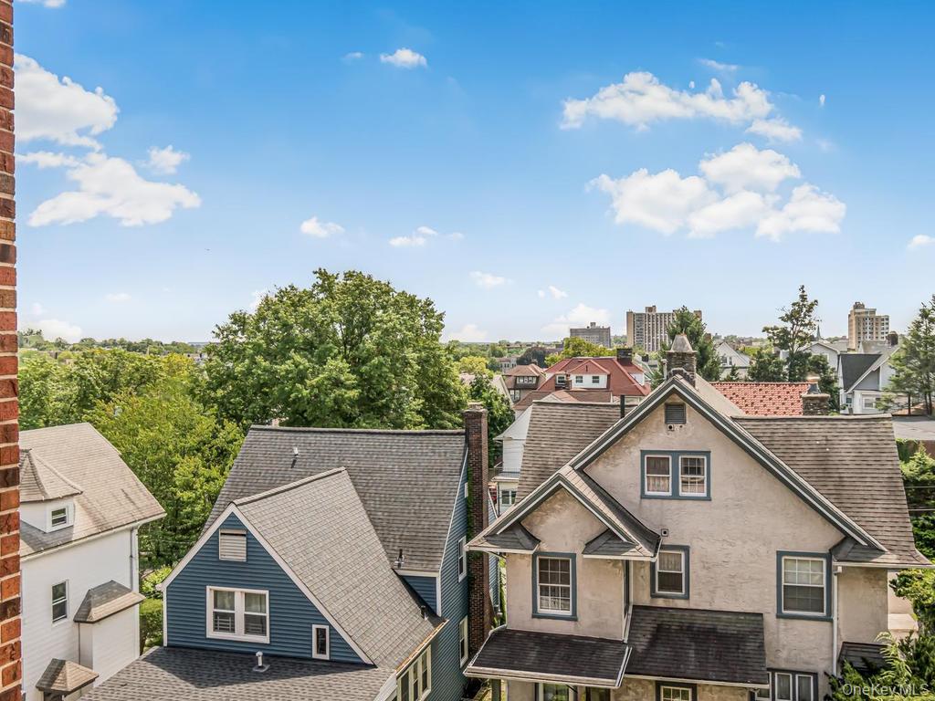 2nd image of 415 Gramatan Ave, Mount Vernon, NY 10552