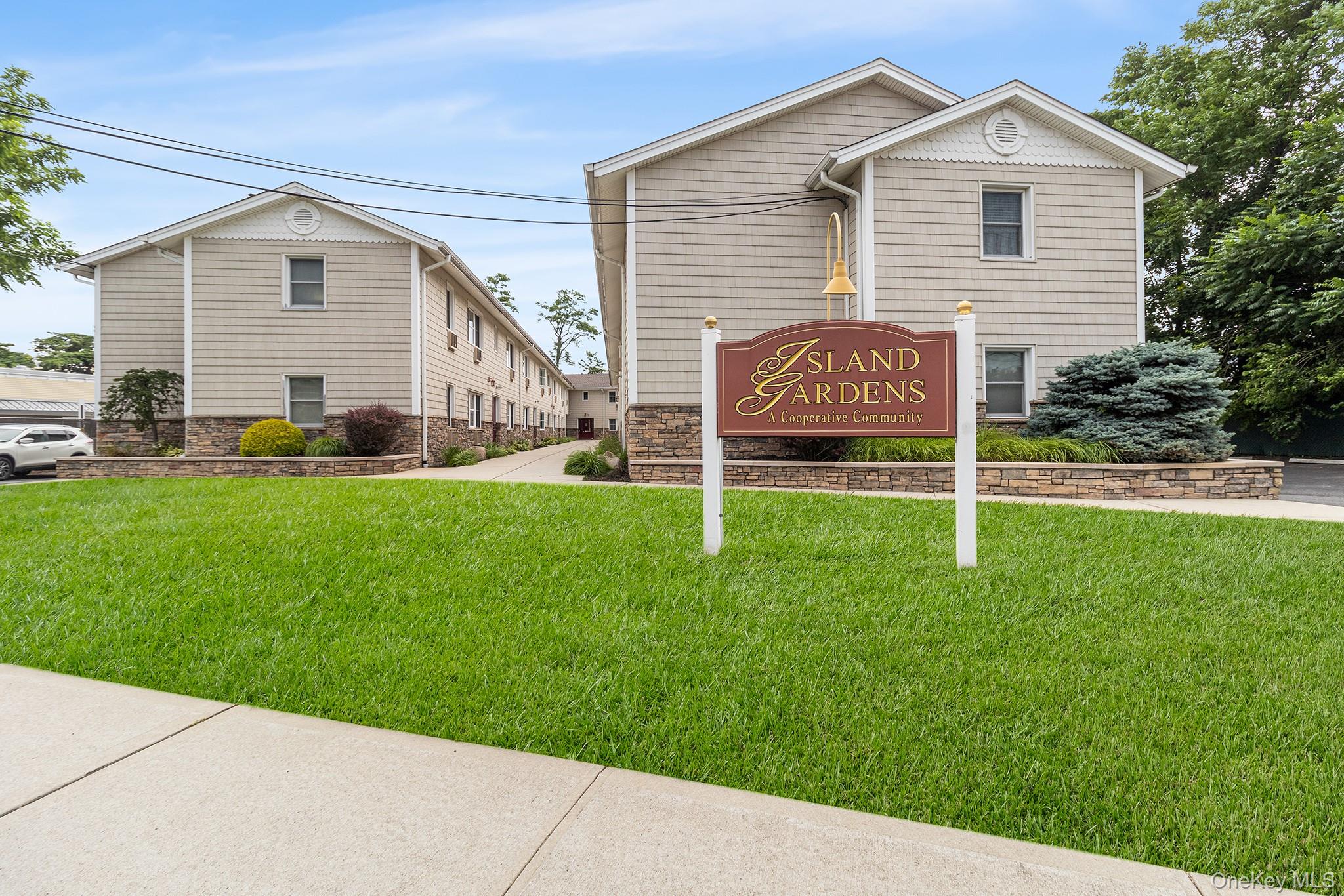 1st image of 490 Main St #A7, Oyster Bay, NY 11735 | MLS# 1036320