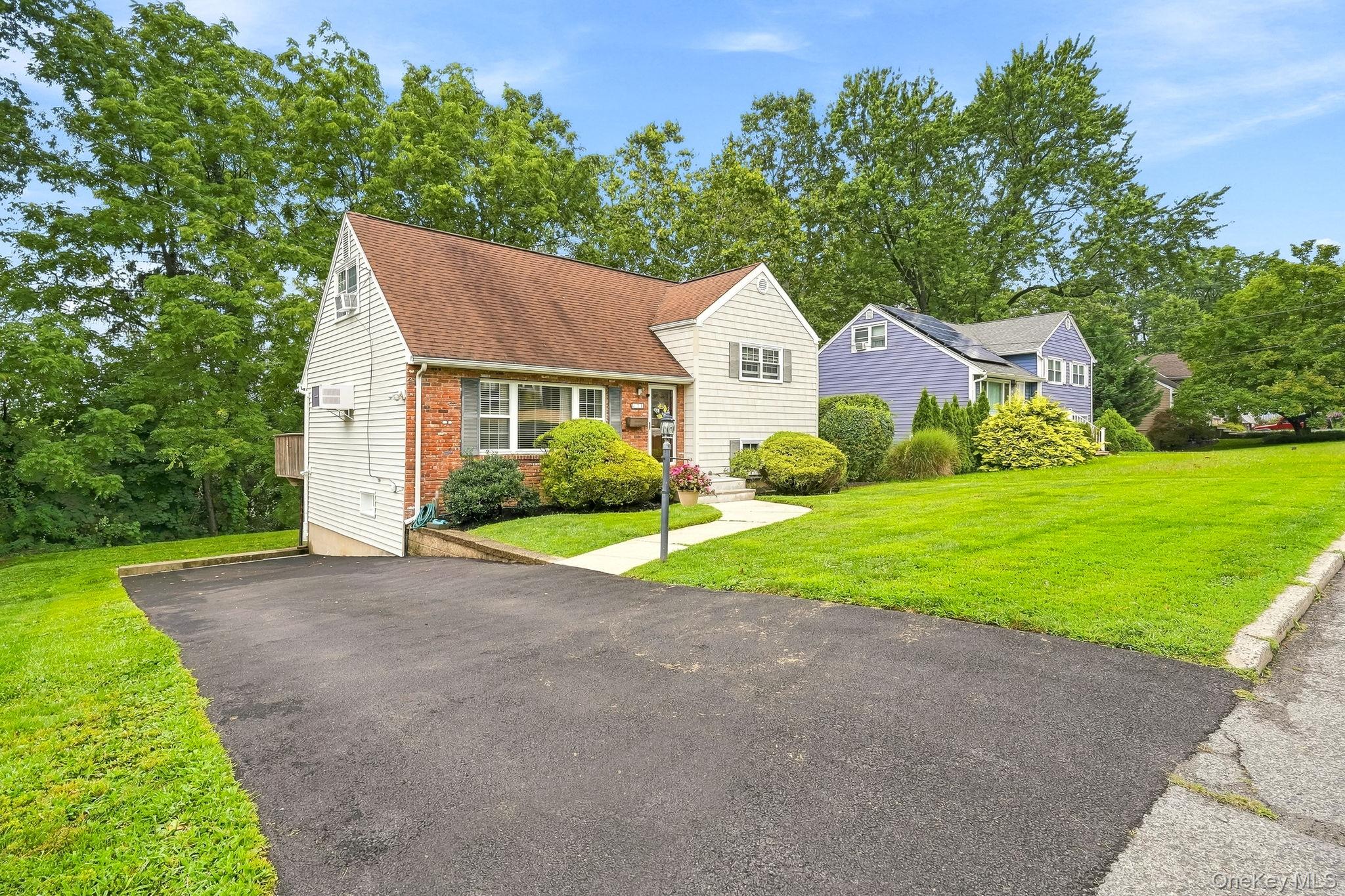 2nd image of 21 Dexter Rd, Yonkers, NY 10710 | MLS# 1036333