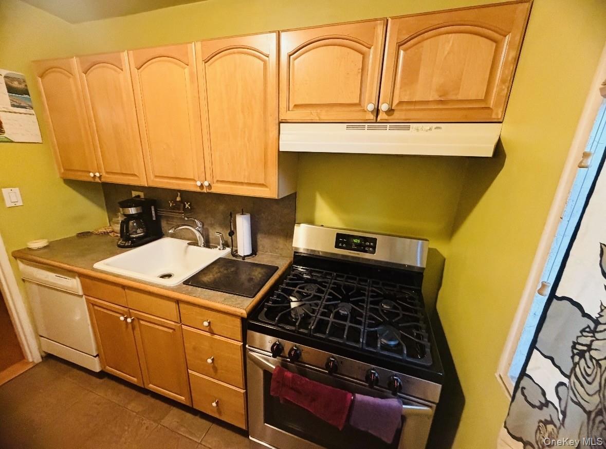 5th image of 139-15 83Rd Ave #527, New York, NY 11435 | MLS# 1036355