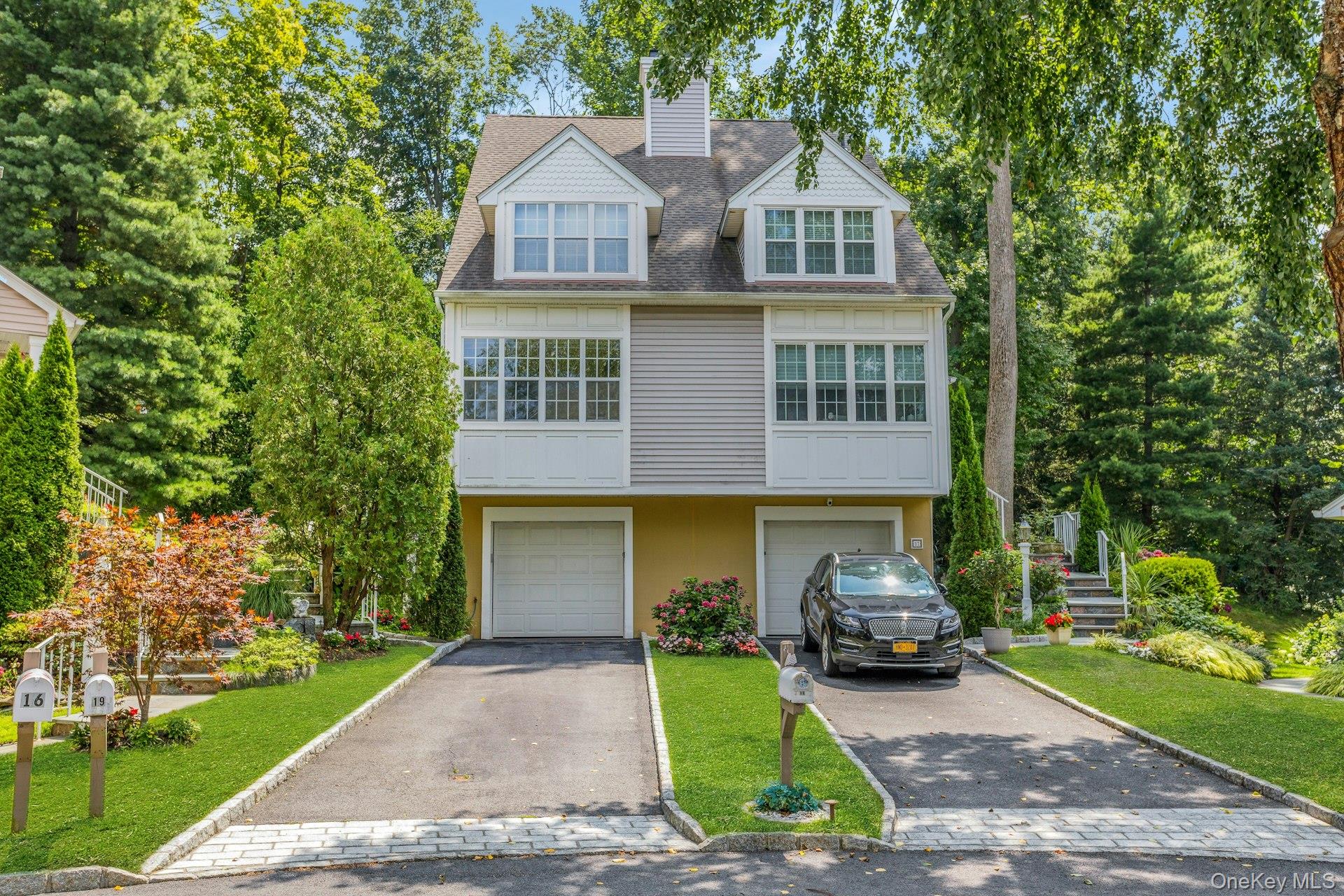 2nd image of 19 Pondview Ln #19, Yonkers, NY 10710 | MLS# 1036408