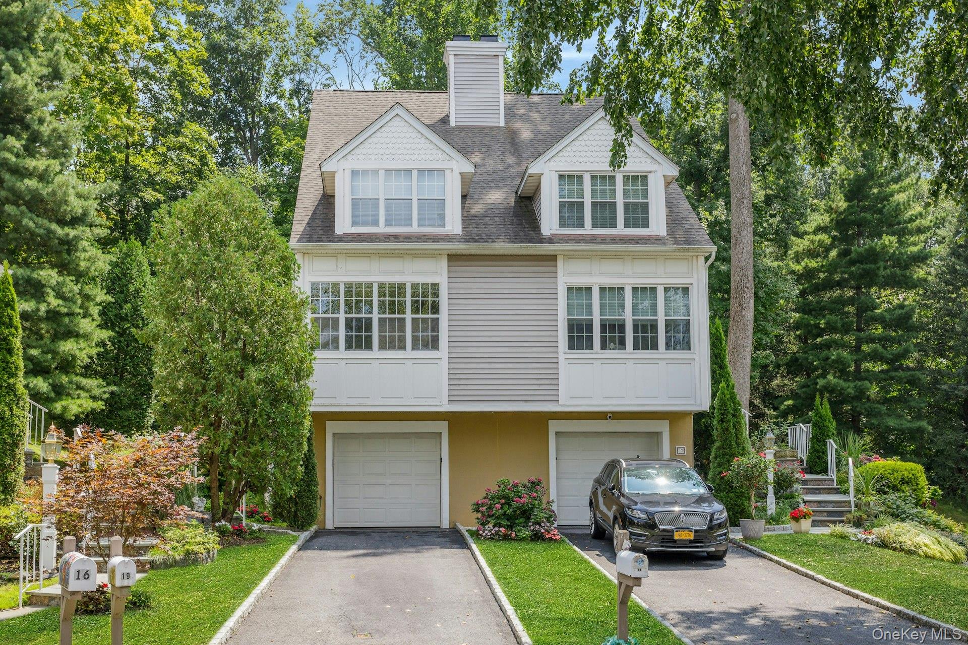1st image of 19 Pondview Ln #19, Yonkers, NY 10710 | MLS# 1036408