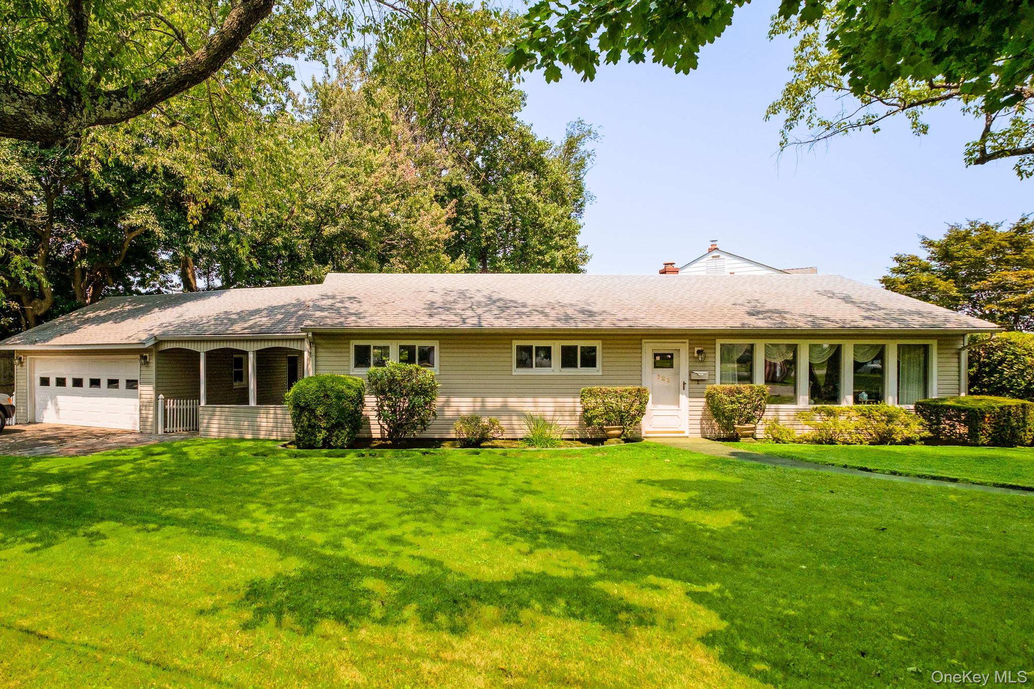 1st image of 121 Winderemere Dr, Yonkers, NY 10710 | MLS# 1036420