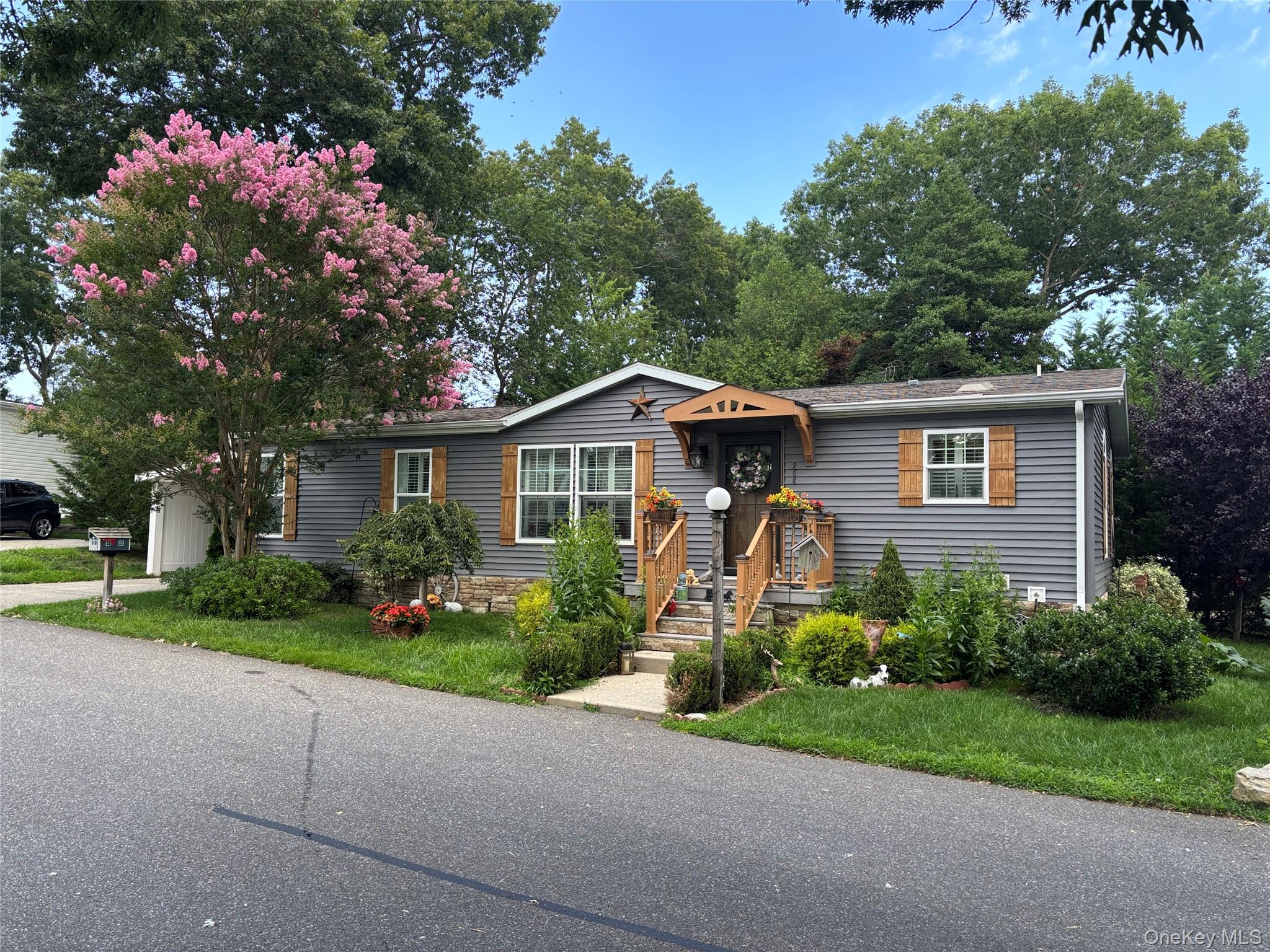 1st image of 1661 258 Old Country Rd #258, Riverhead, NY 11901 | MLS# 1036429