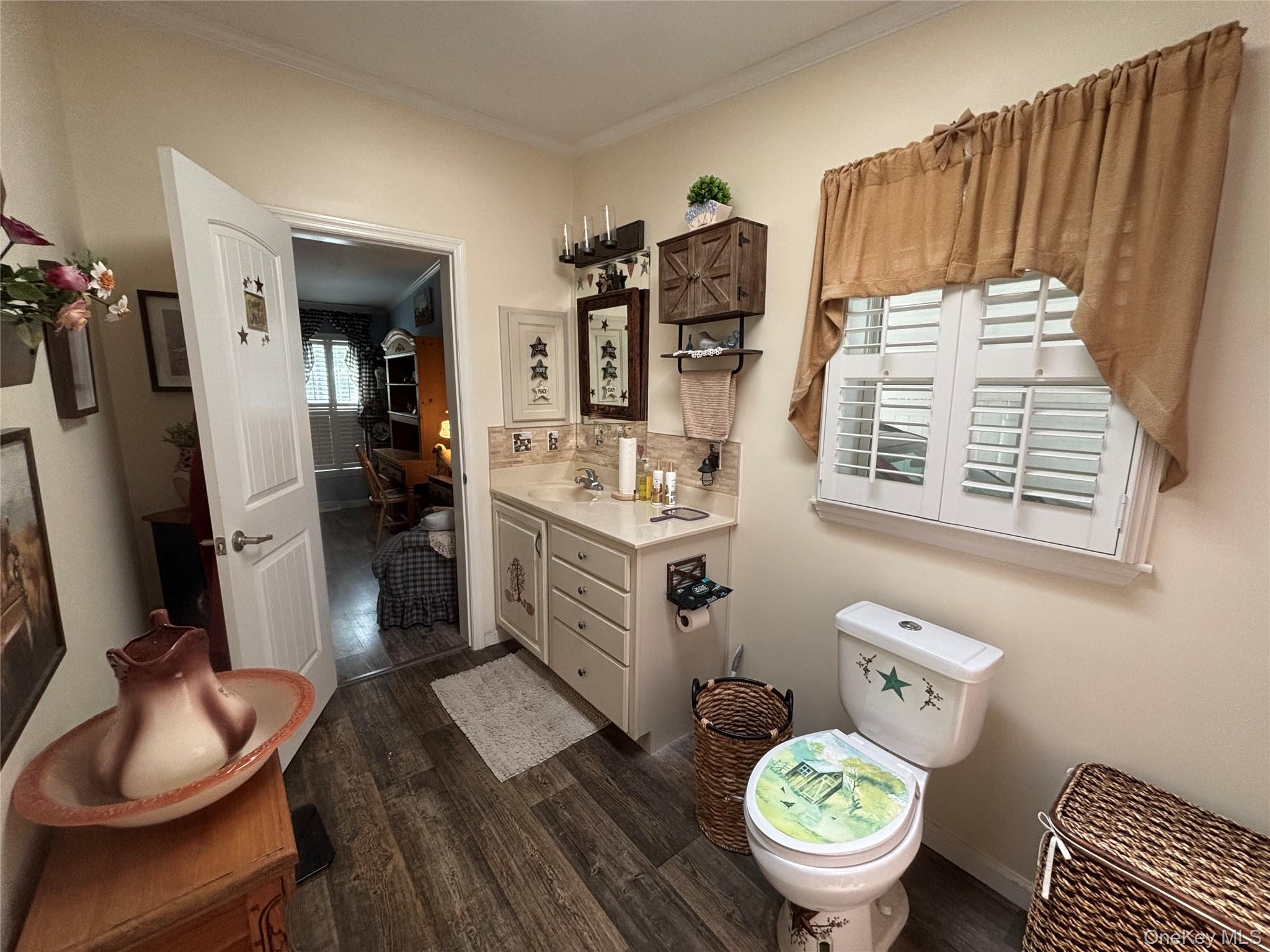 41st image of 1661 258 Old Country Rd #258, Riverhead, NY 11901 | MLS# 1036429