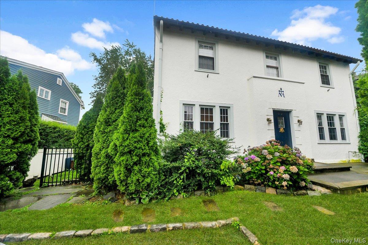 2nd image of 32 Deerfield Ave, Eastchester, NY 10709 | MLS# 1036436