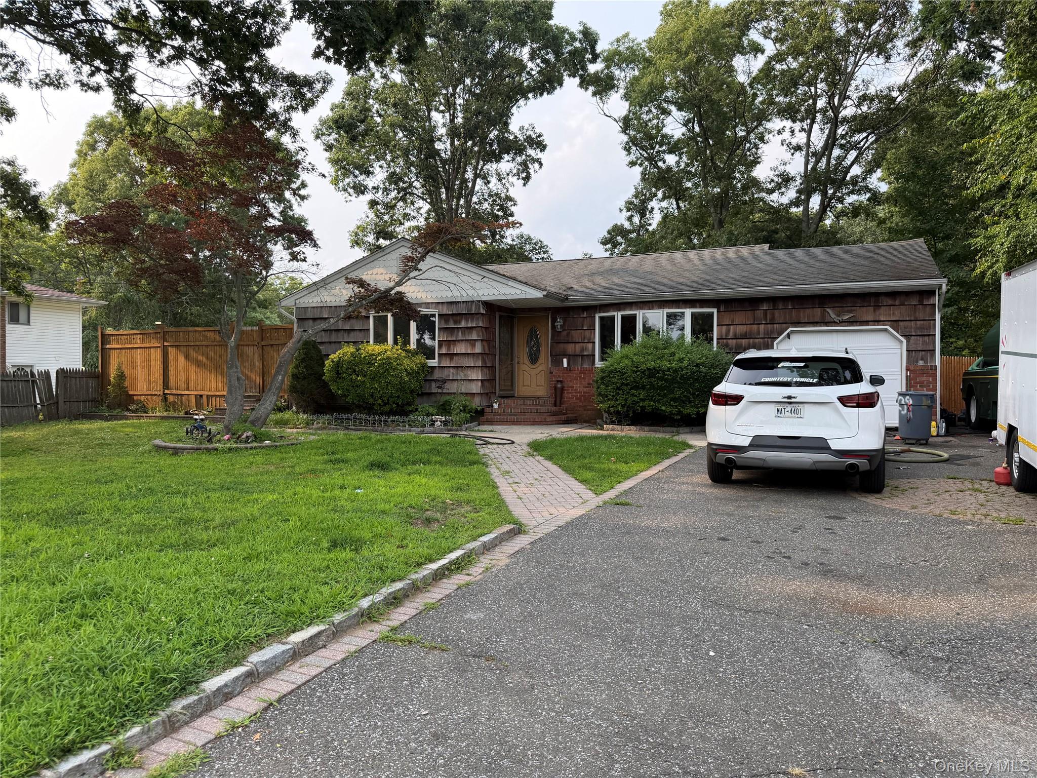 15th image of 2109 Orinoco Dr, Islip, NY 11795 | MLS# 1036446