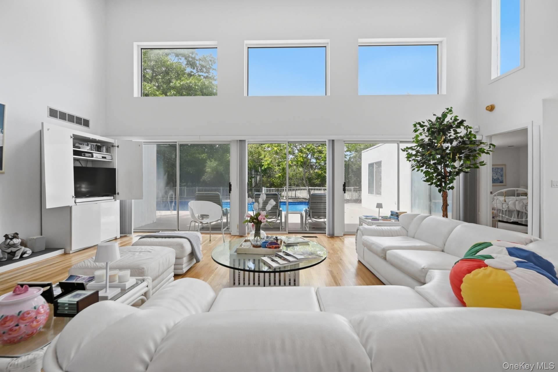 3rd image of 23 Deerfield Wy, Southampton, NY 11959 | MLS# 1036461