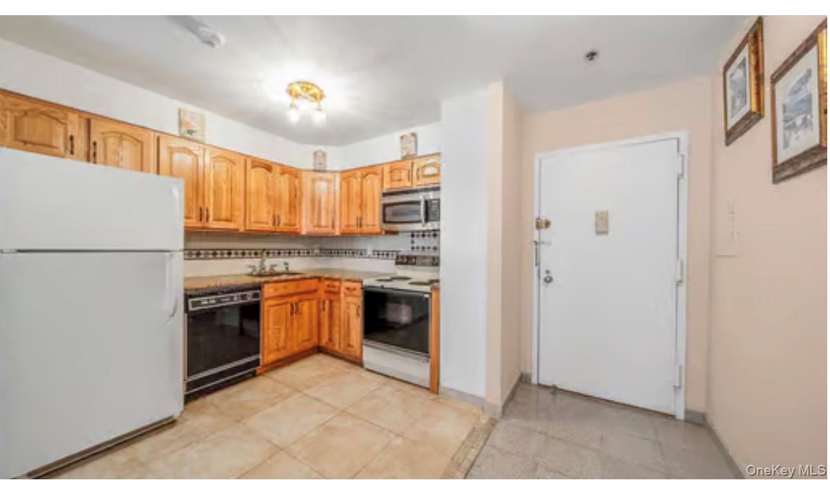 4th image of 360 Shore Rd #3M, Long Beach, NY 11561 | MLS# 1036472