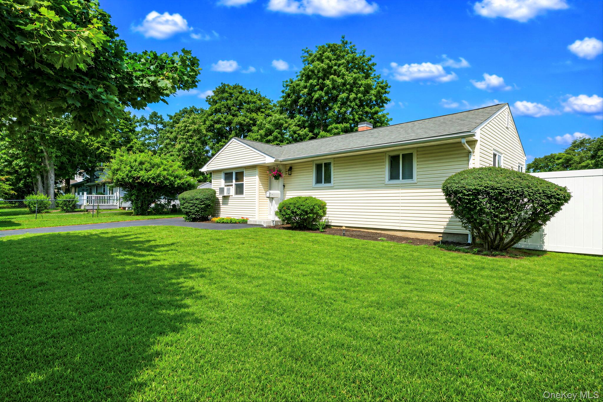 3rd image of 2803 Eagle Ave, Brookhaven, NY 11763 | MLS# 1036481
