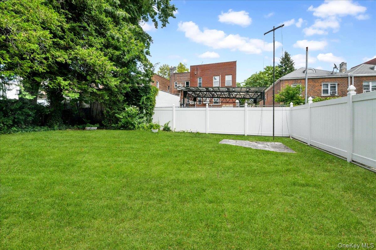 5th image of 2544 Lurting Ave, New York, NY 10469 | MLS# 1036489