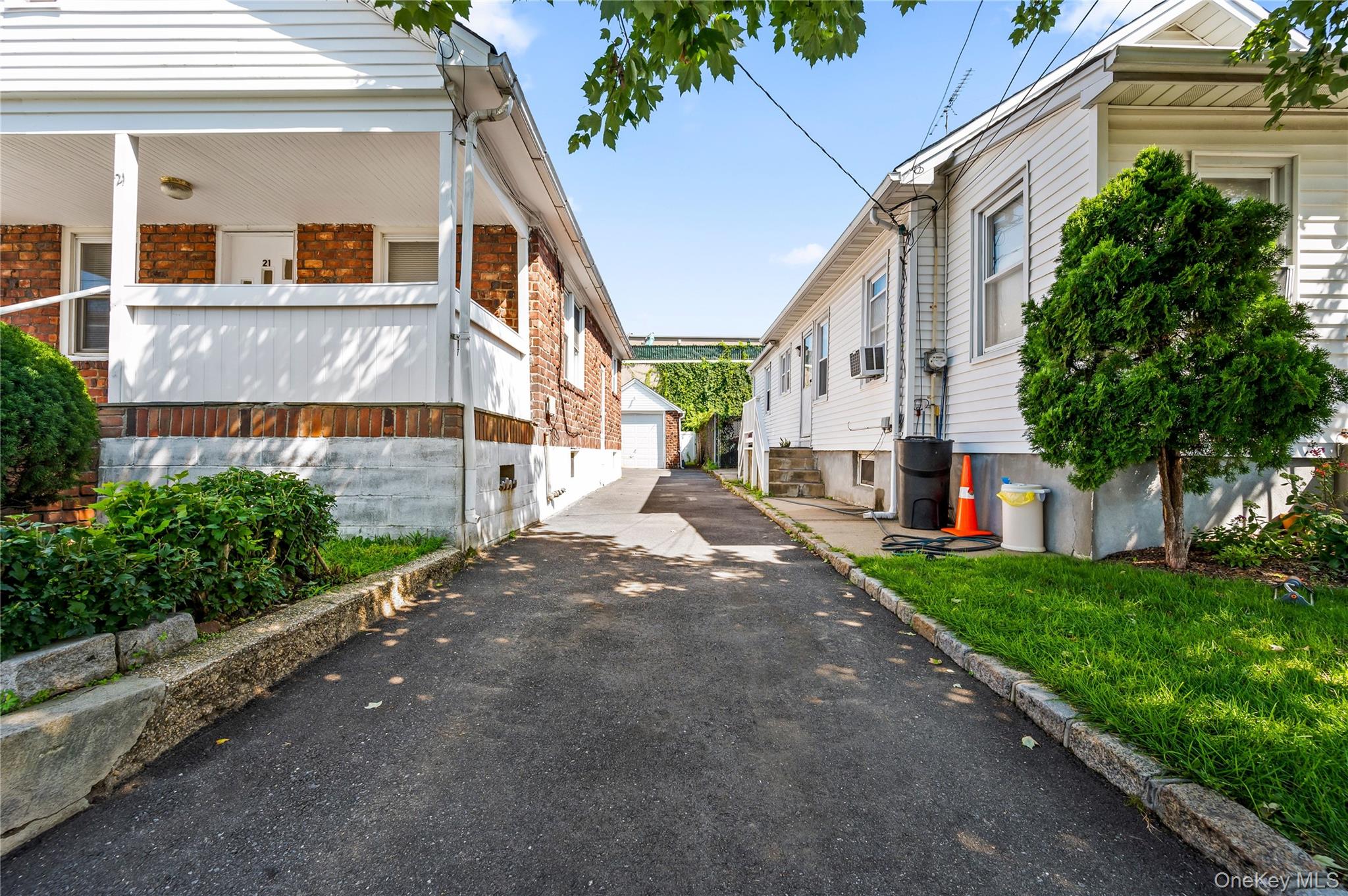 2nd image of 21 Beechwood Ave, North Hempstead, NY 11050 | MLS# 1036514