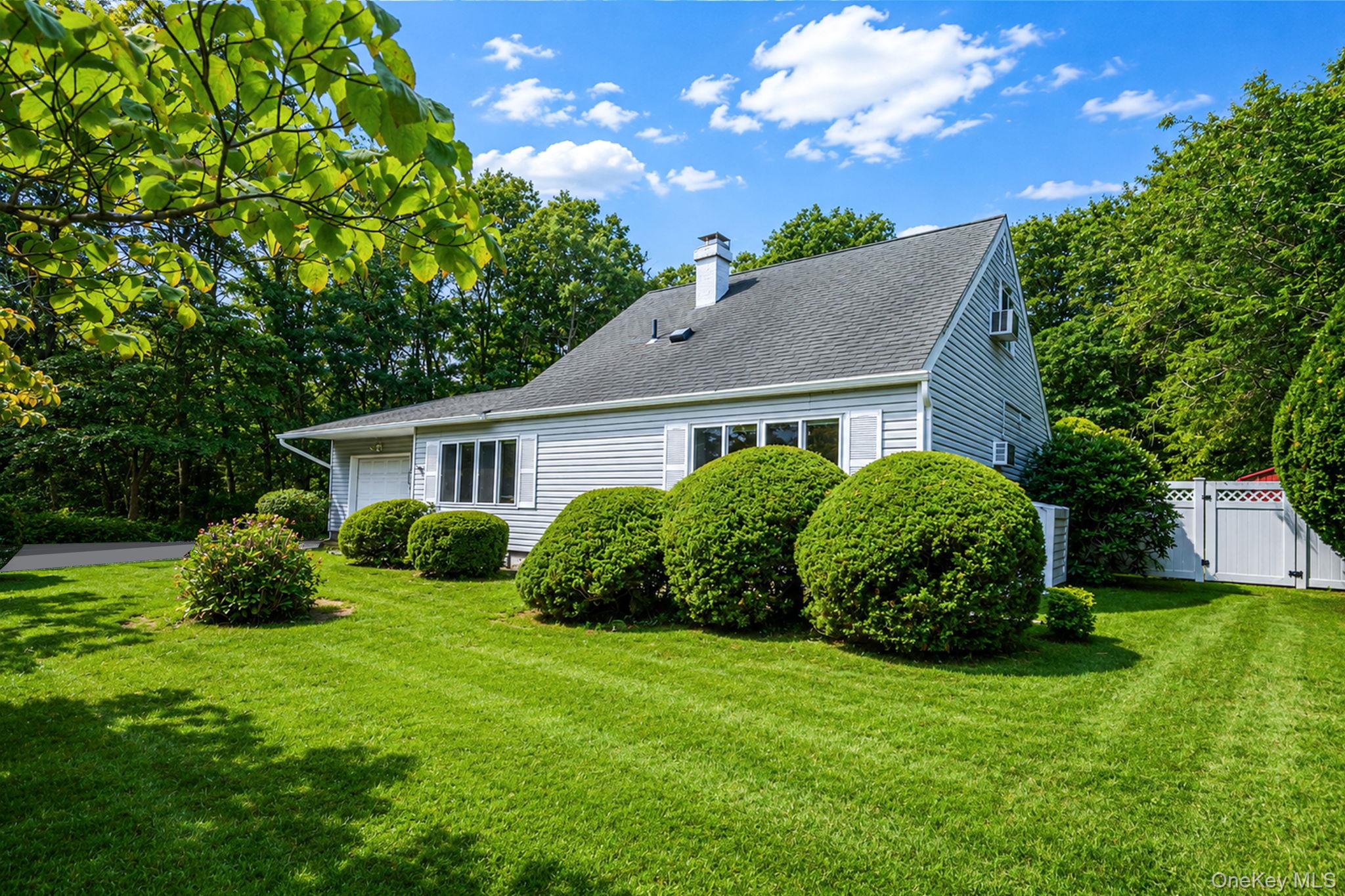 4th image of 1050 Sipp Ave, Brookhaven, NY 11763 | MLS# 1036570