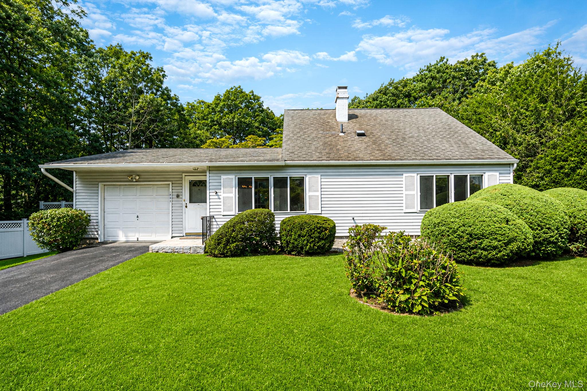 3rd image of 1050 Sipp Ave, Brookhaven, NY 11763 | MLS# 1036570