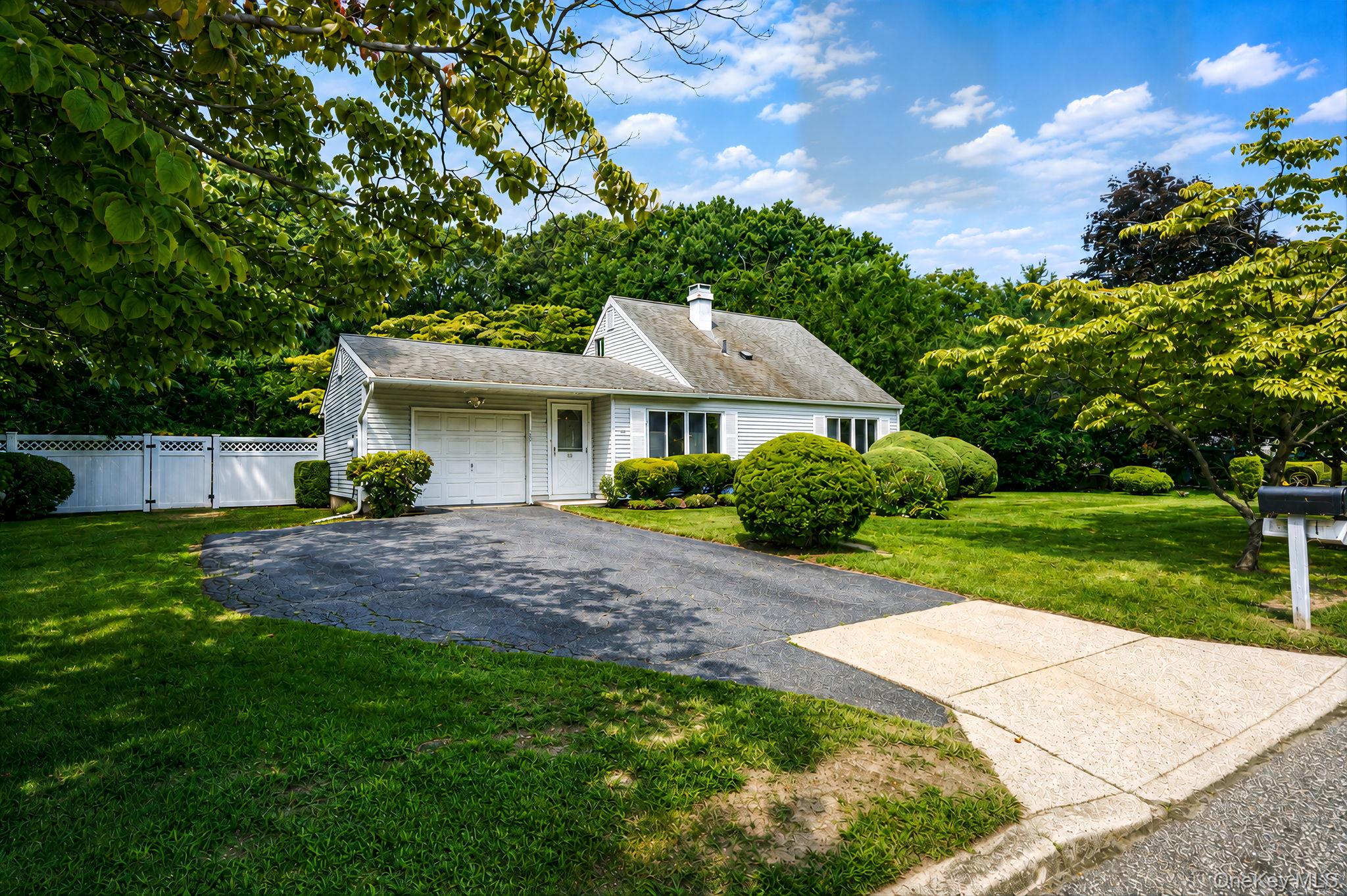 1st image of 1050 Sipp Ave, Brookhaven, NY 11763 | MLS# 1036570