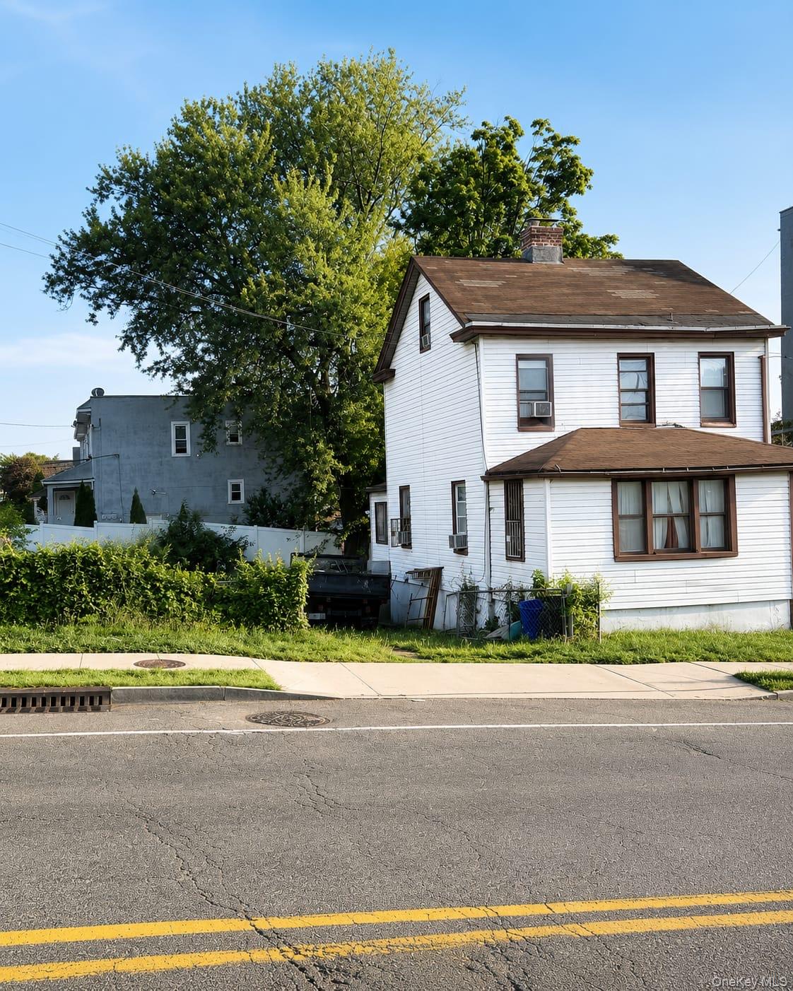 2nd image of 111 Lincoln Ave, New Rochelle, NY 10801 | MLS# 1036600
