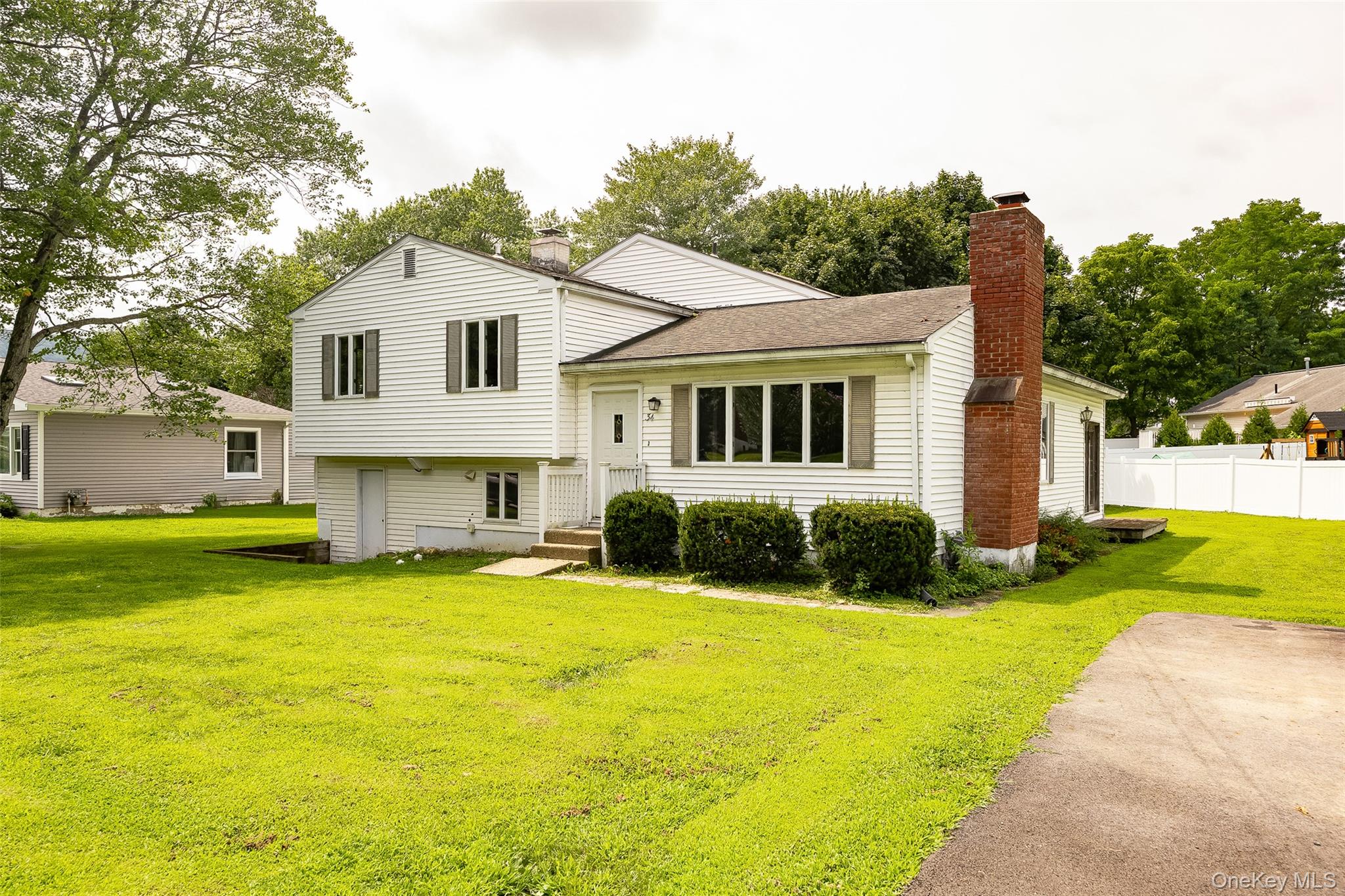 2nd image of 34 Riverview Dr, Fishkill, NY 12524 | MLS# 1036602