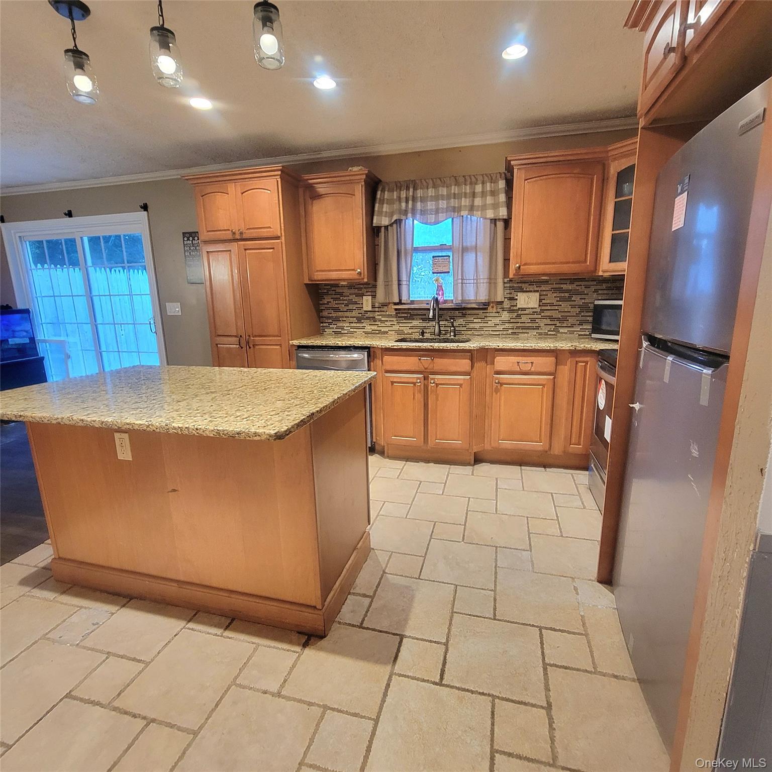 2nd image of 13 Lakeview Dr, Warwick (town), NY 10990 | MLS# 1036615