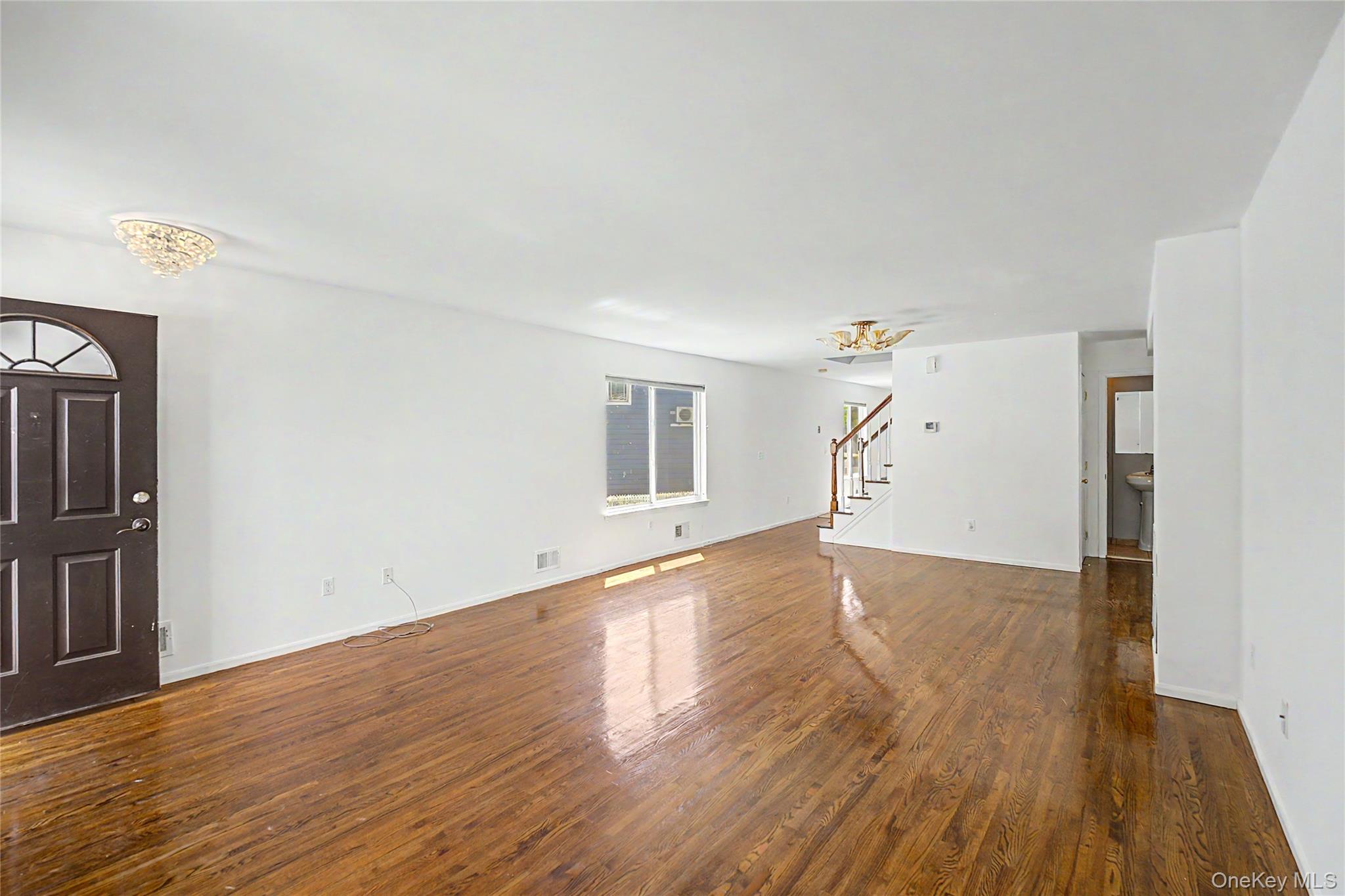 2nd image of 94 Greaves Ave, New York, NY 10308 | MLS# 1036657