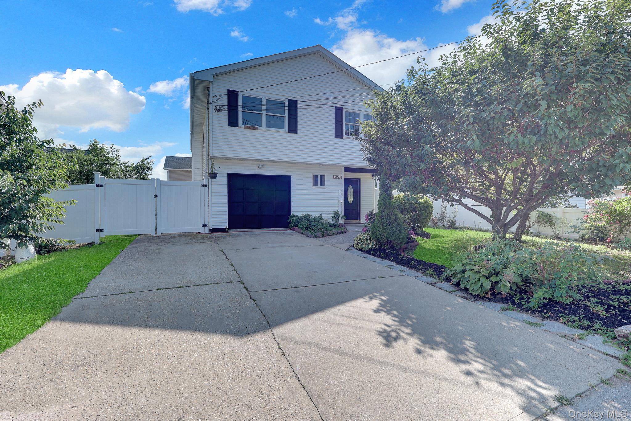 1st image of 376 Ferraris, Babylon, NY 11726 | MLS# 1036658