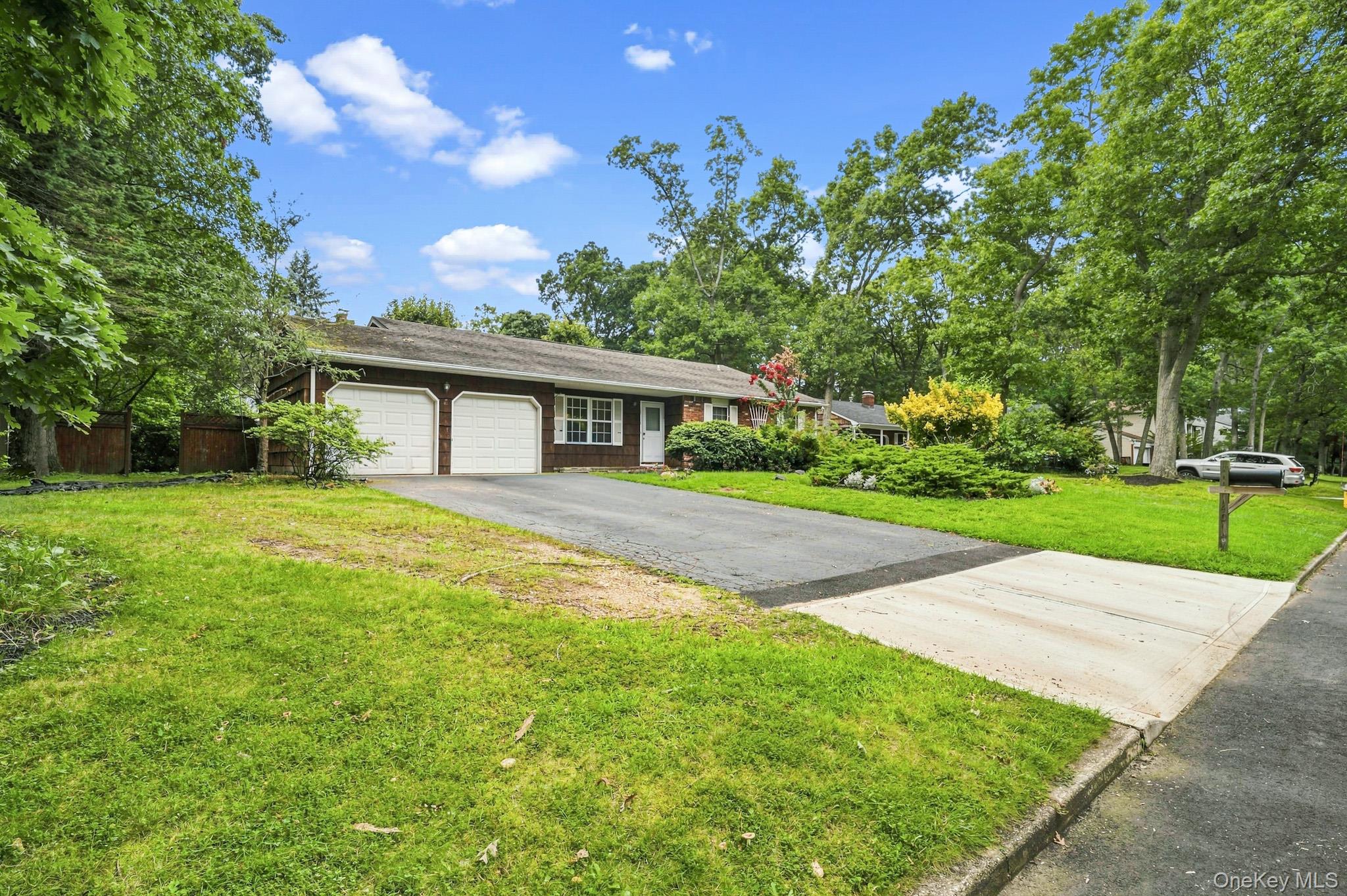 4th image of 40 Glenridge Ave, Brookhaven, NY 11790 | MLS# 1036659