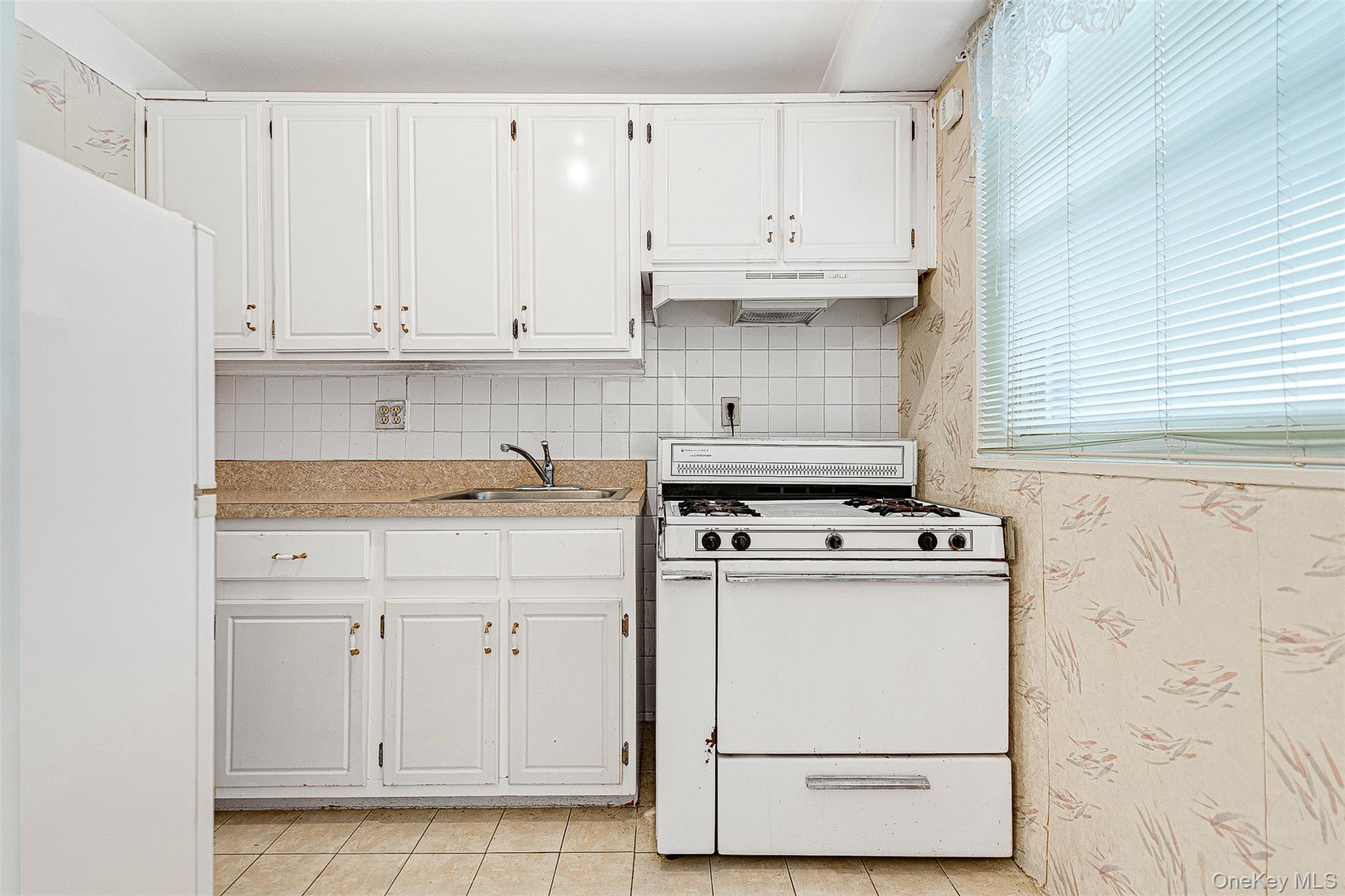 5th image of 97-37 63Rd Rd, New York, NY 11374