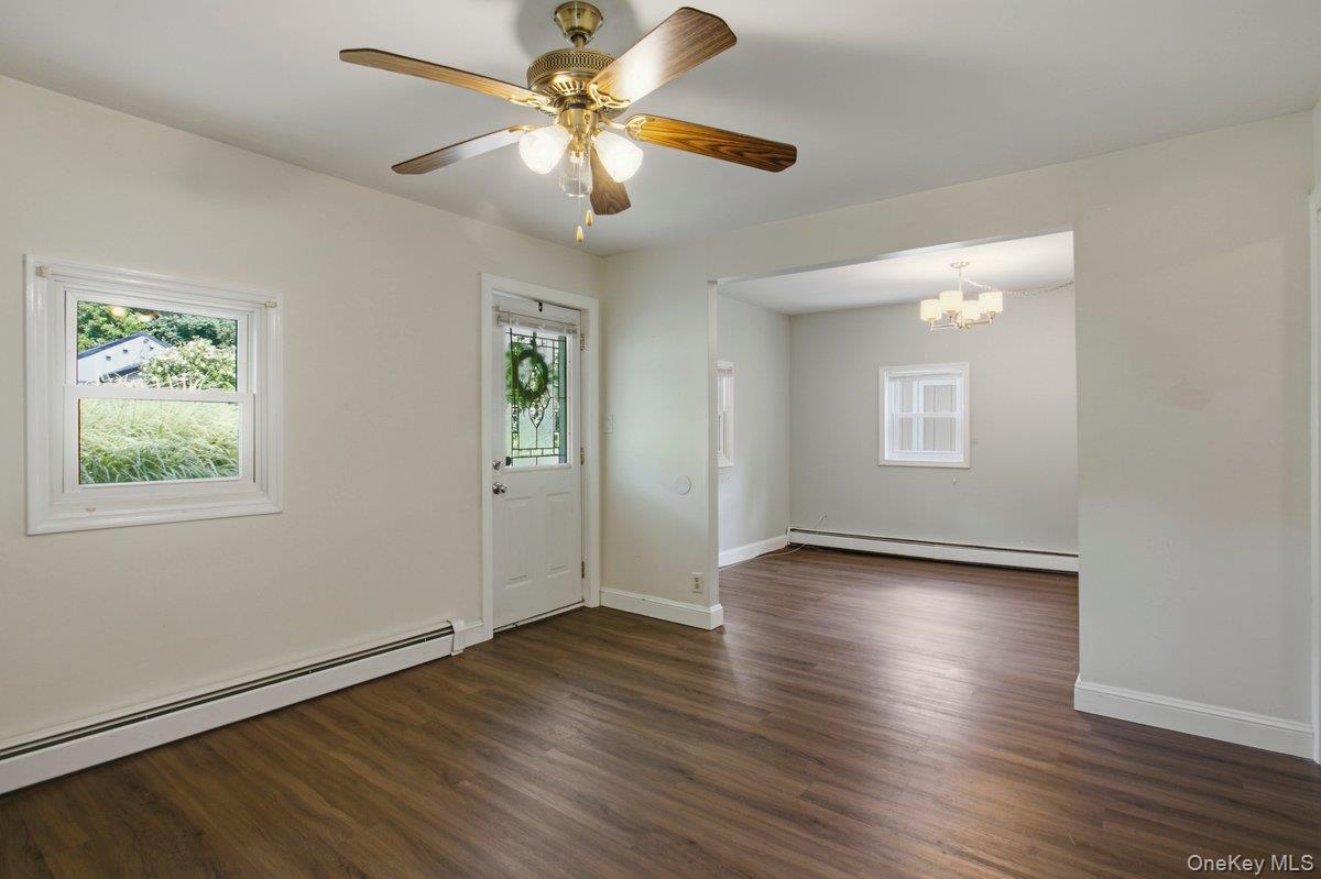 3rd image of 7 Dolfinger Ln, Fishkill, NY 12524 | MLS# 1036669