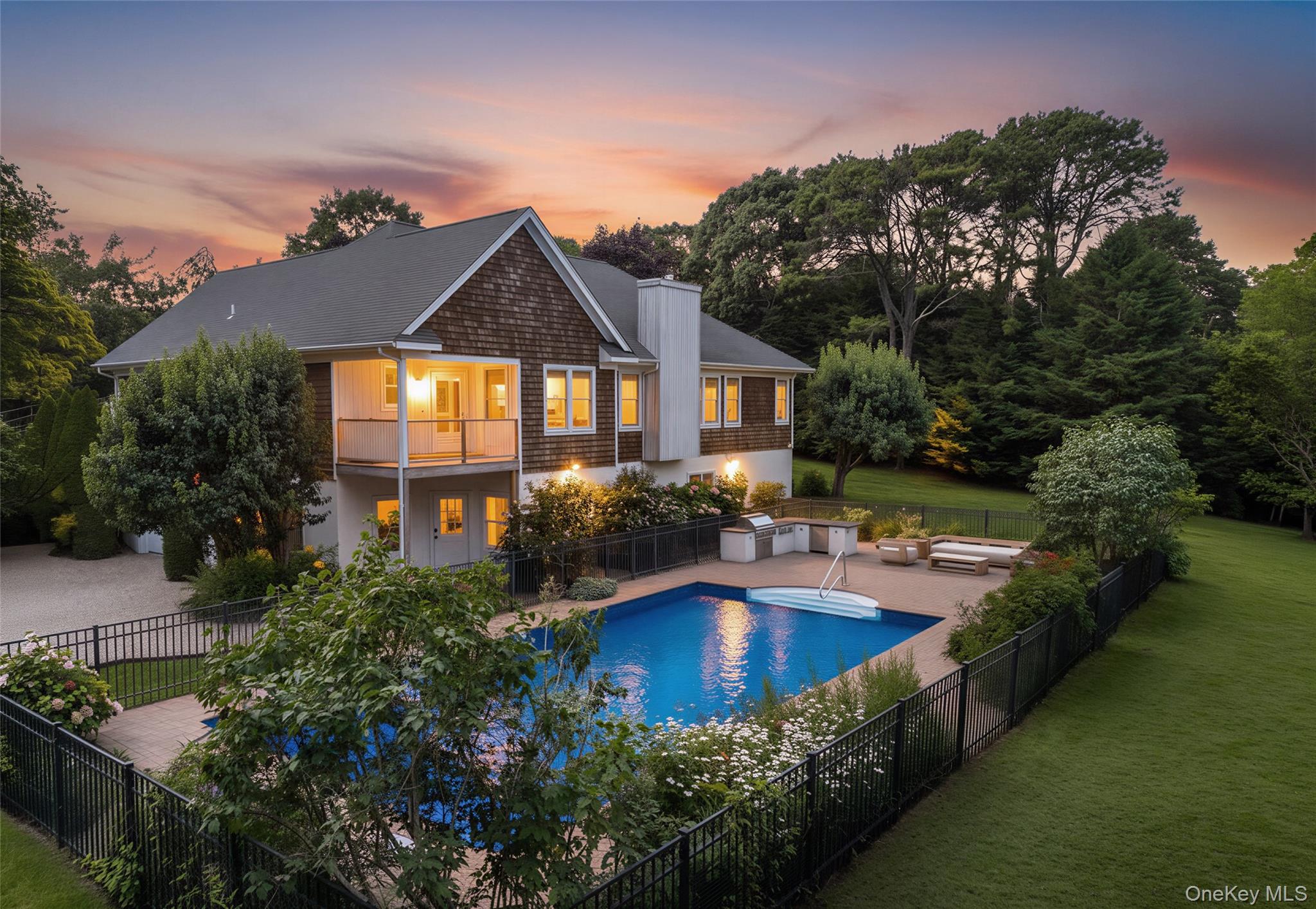 5th image of 10 Peconic View Ct, Southampton, NY 11968 | MLS# 1036671