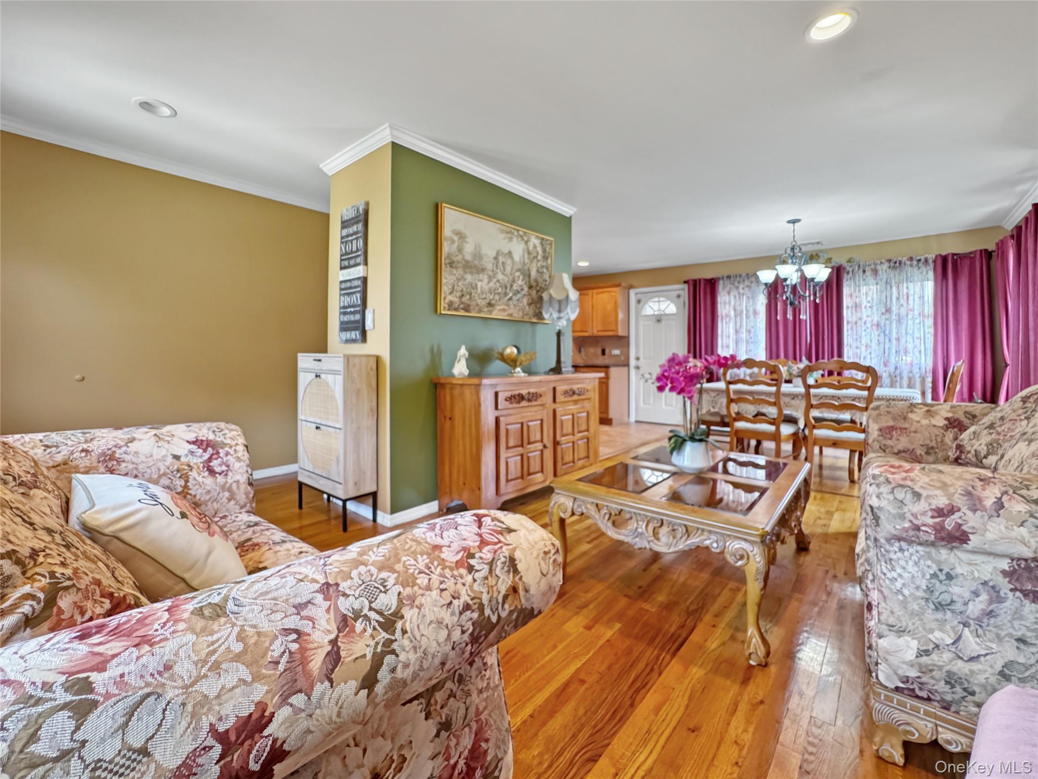 4th image of 2810 Charles Rd, Hempstead, NY 11793 | MLS# 1036672